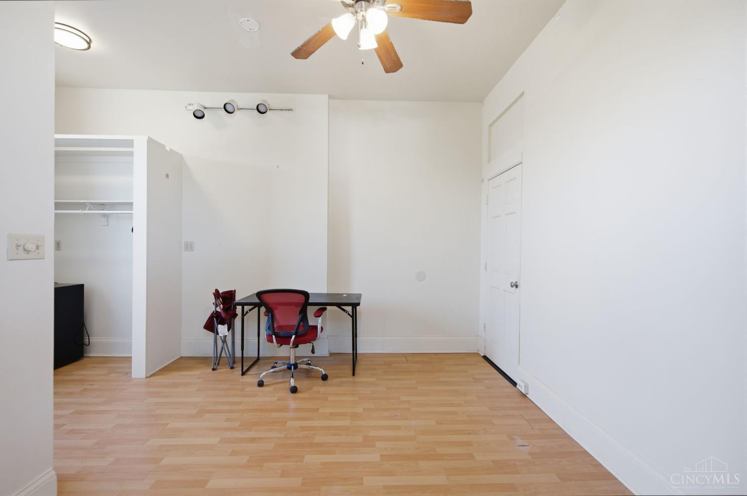 215 Warner Street Property Photo 76
