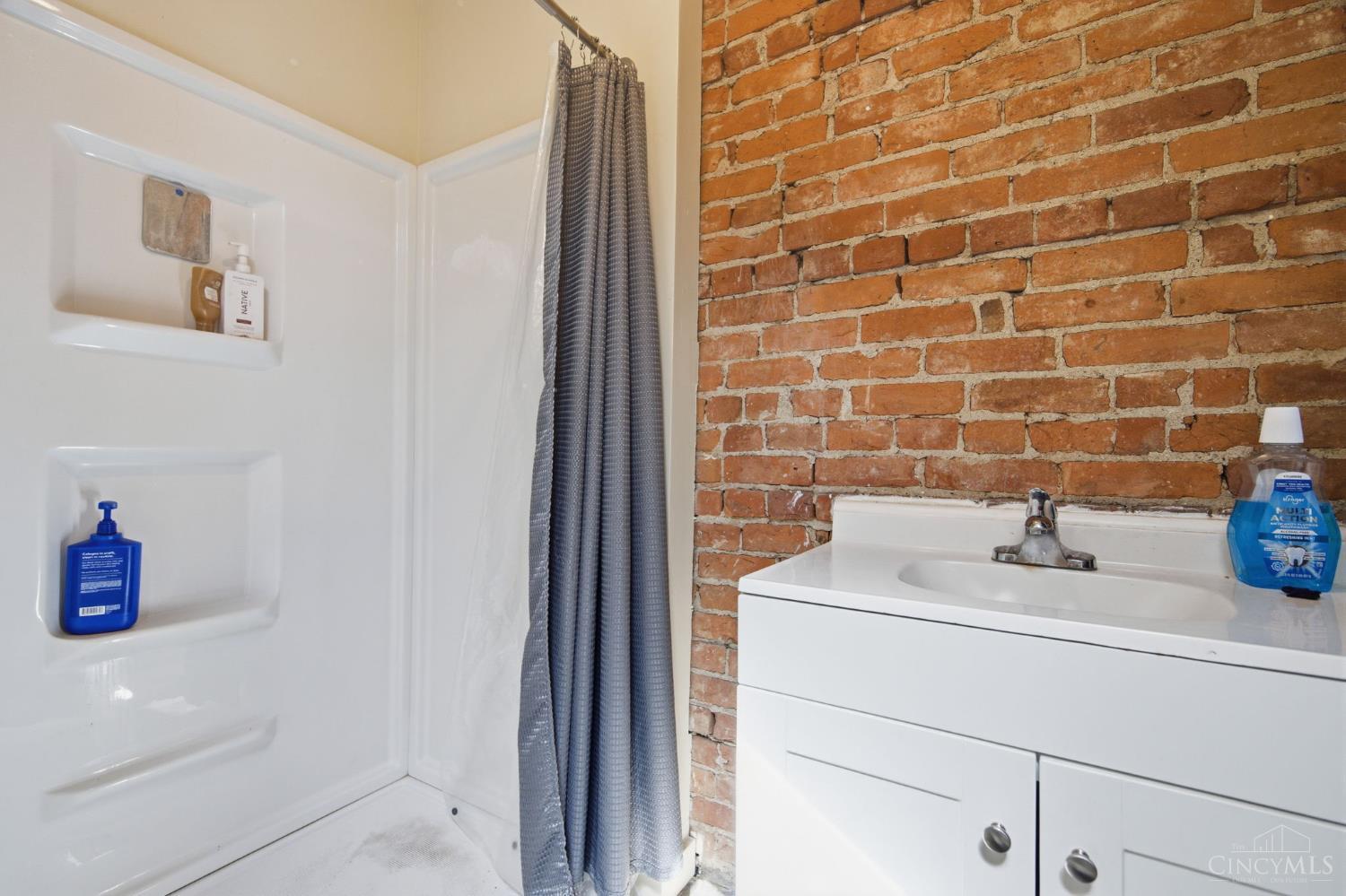 215 Warner Street Property Photo 79