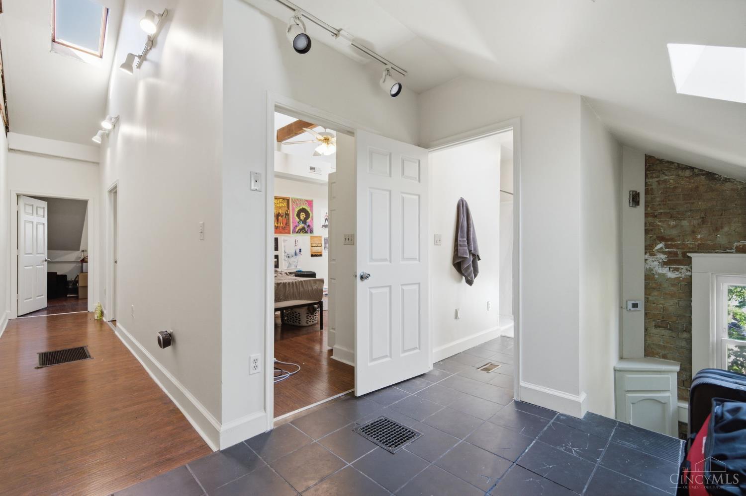 215 Warner Street Property Photo 81