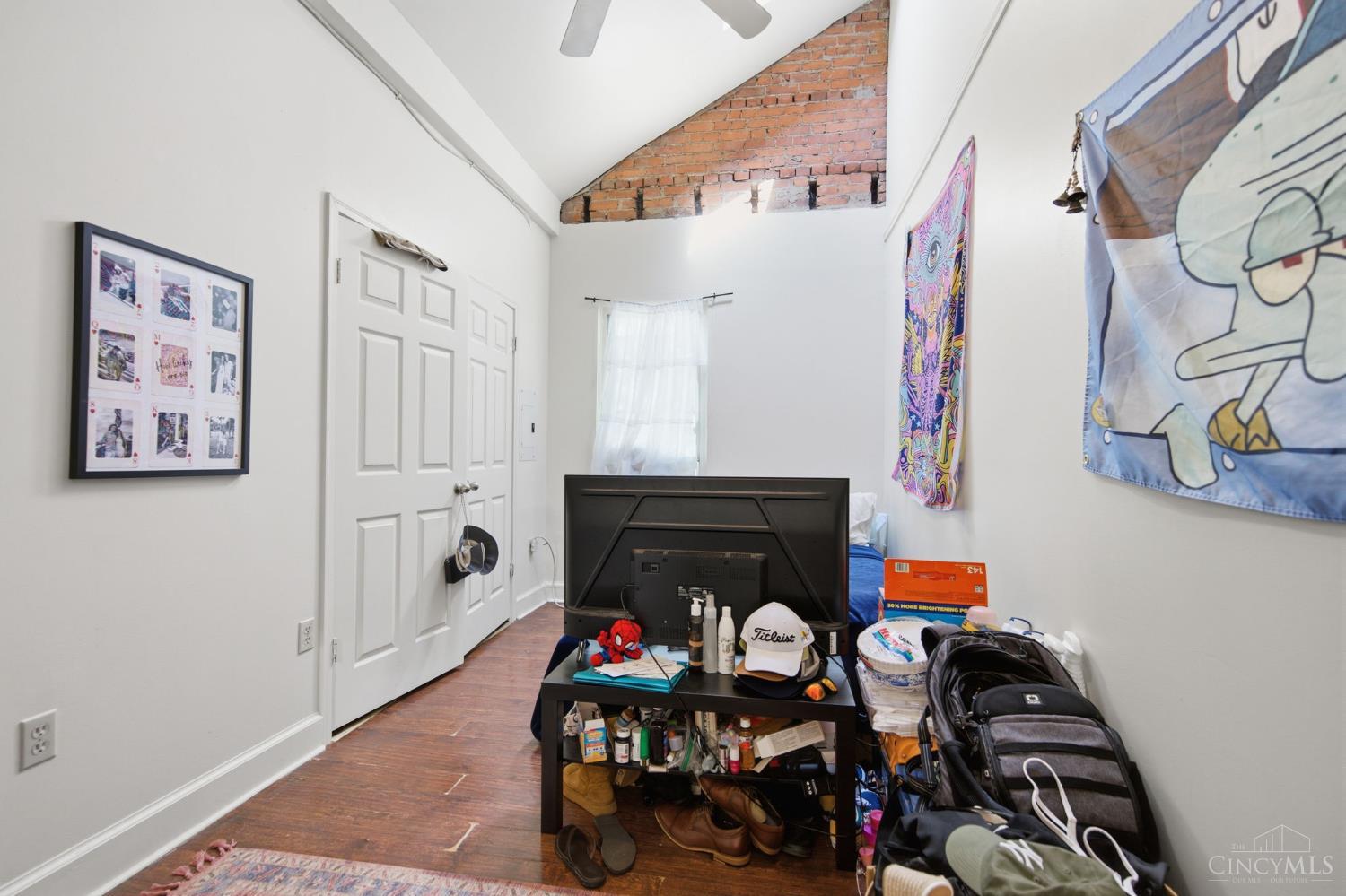 215 Warner Street Property Photo 85