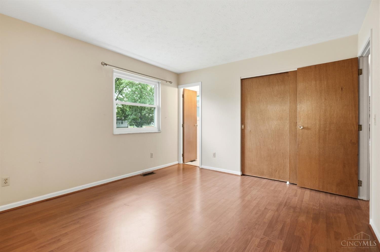 890 Summerfield Lane Property Photo 33
