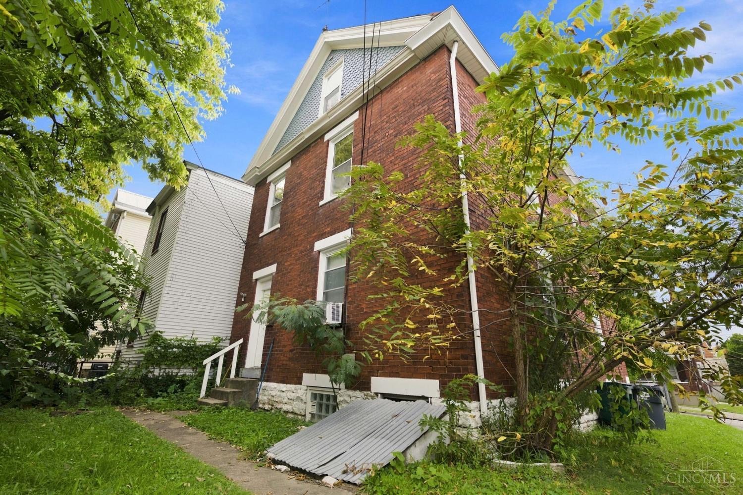 312 Warner Street Property Photo 37