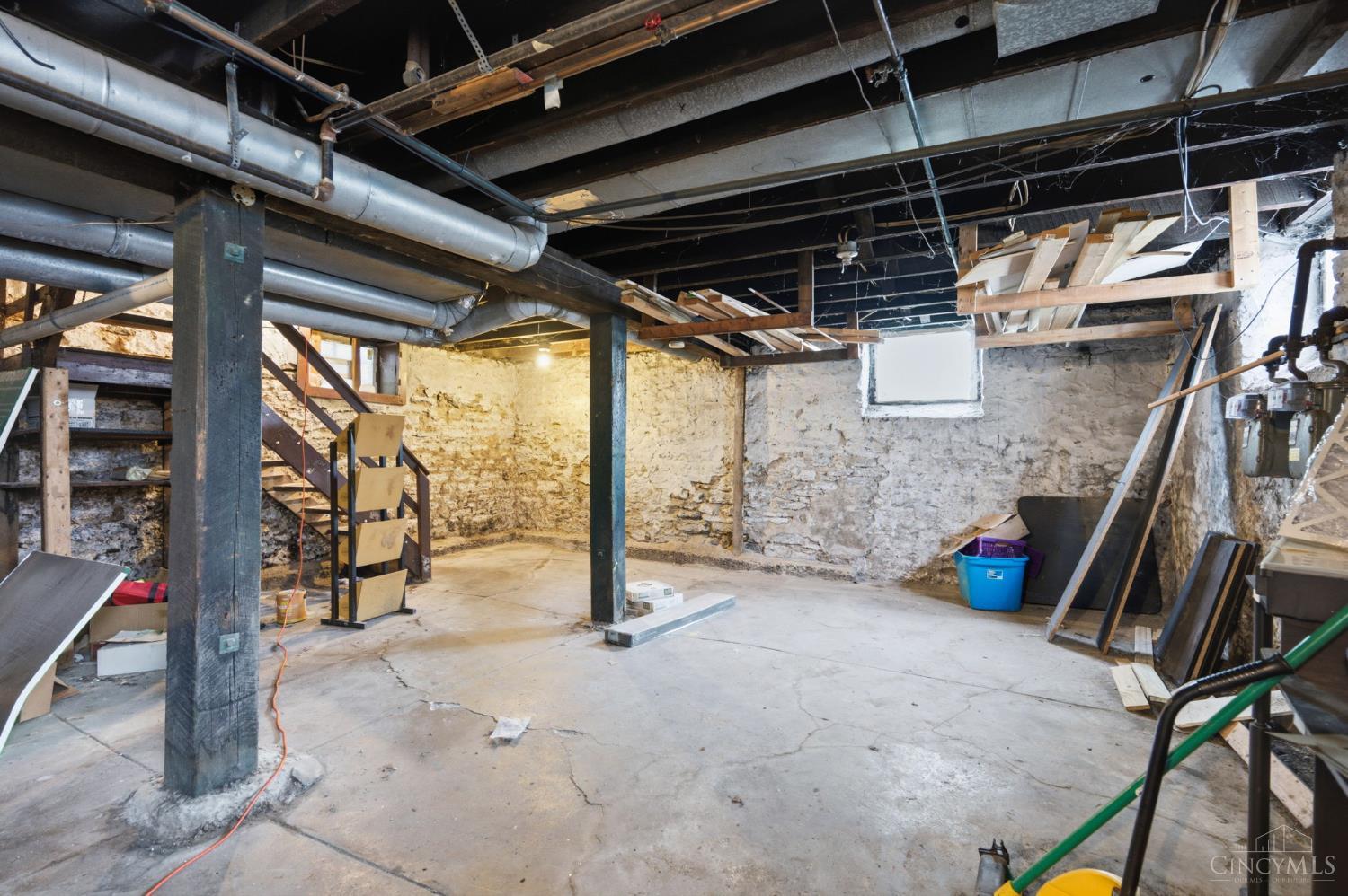 312 Warner Street Property Photo 56