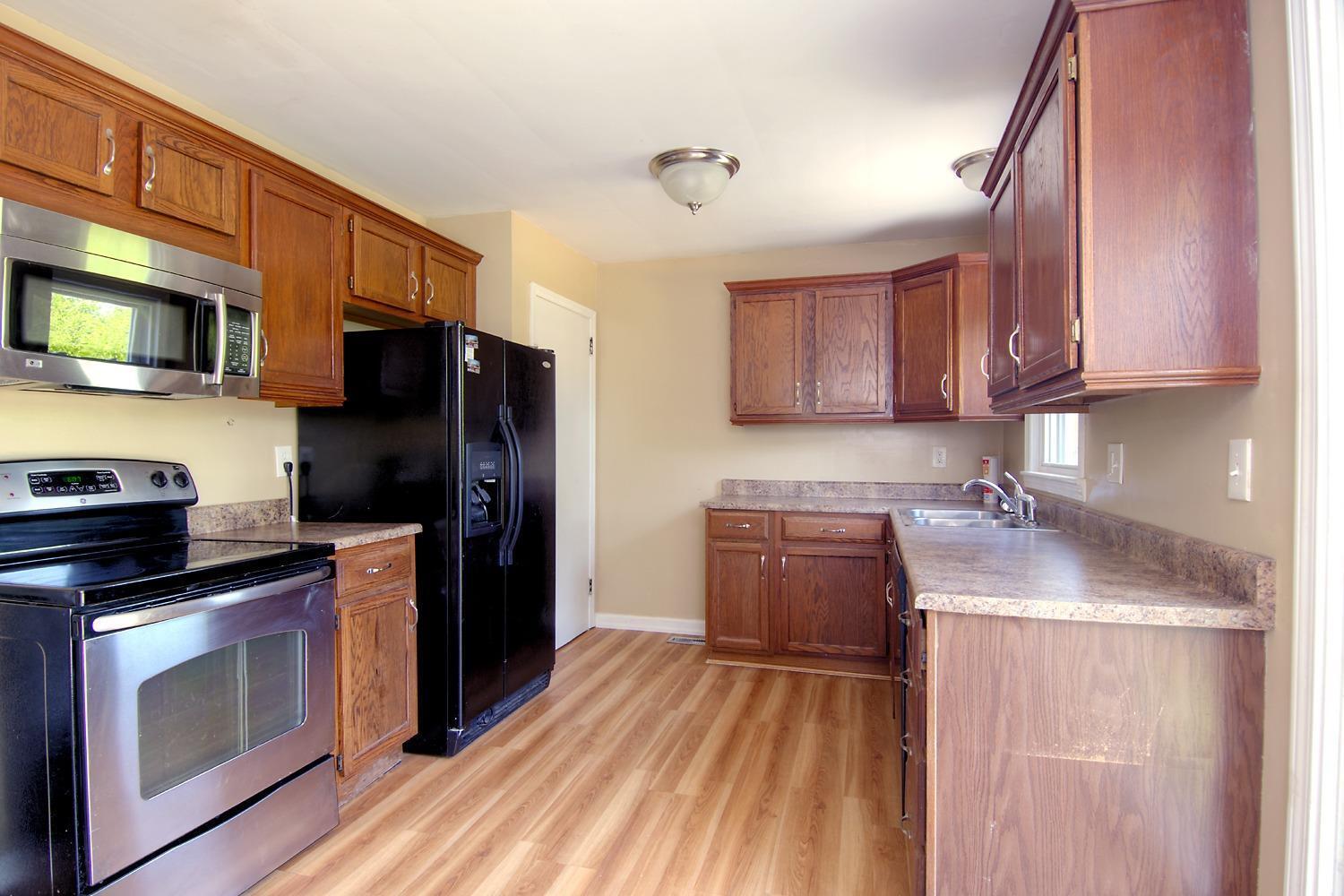 690 Doris Jane Avenue Property Photo 5