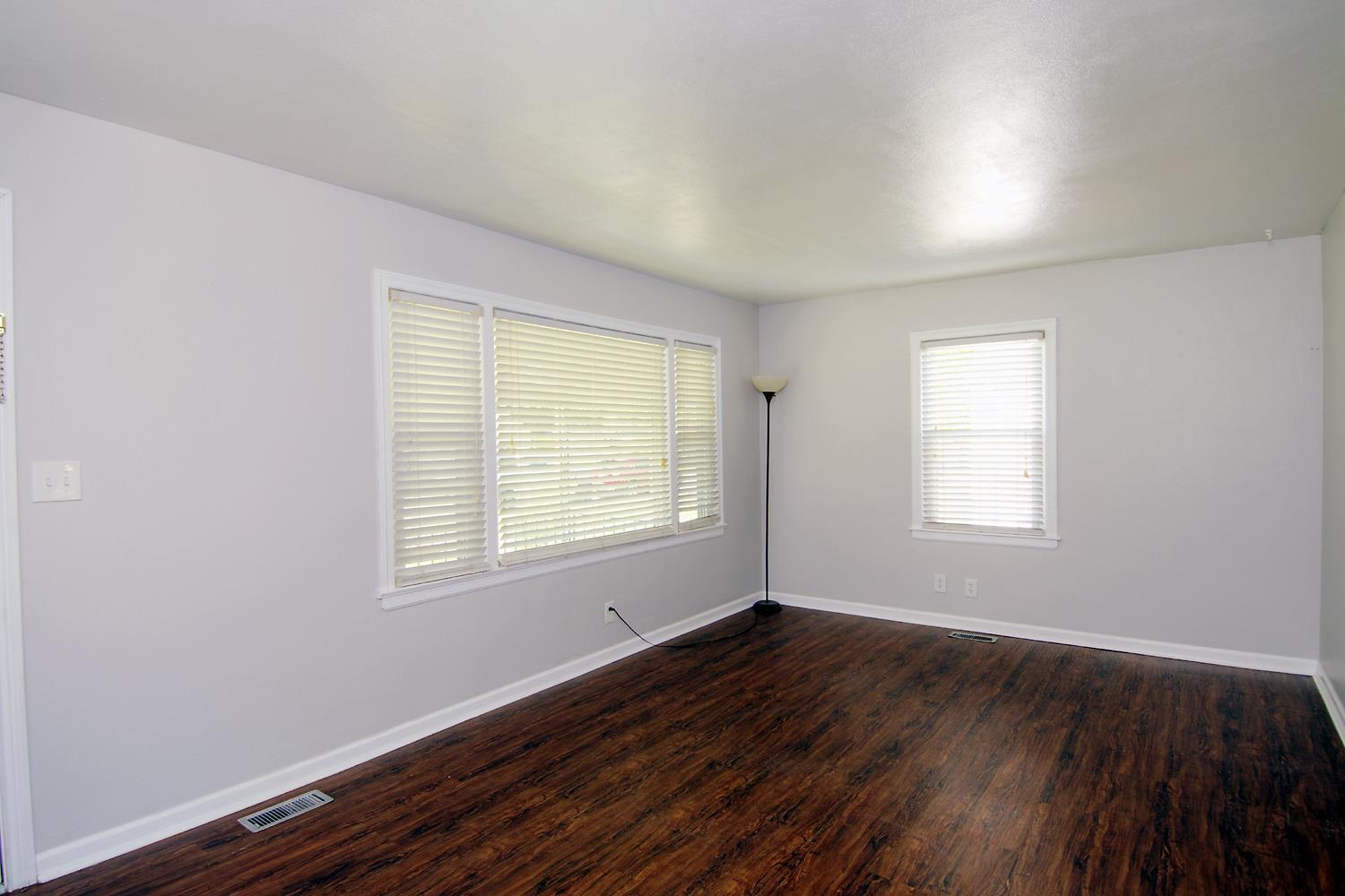 690 Doris Jane Avenue Property Photo 14