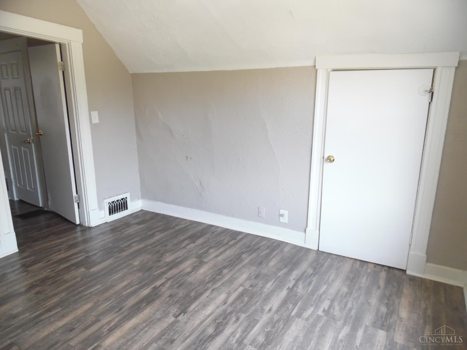 4747 Howard Avenue Property Photo 12