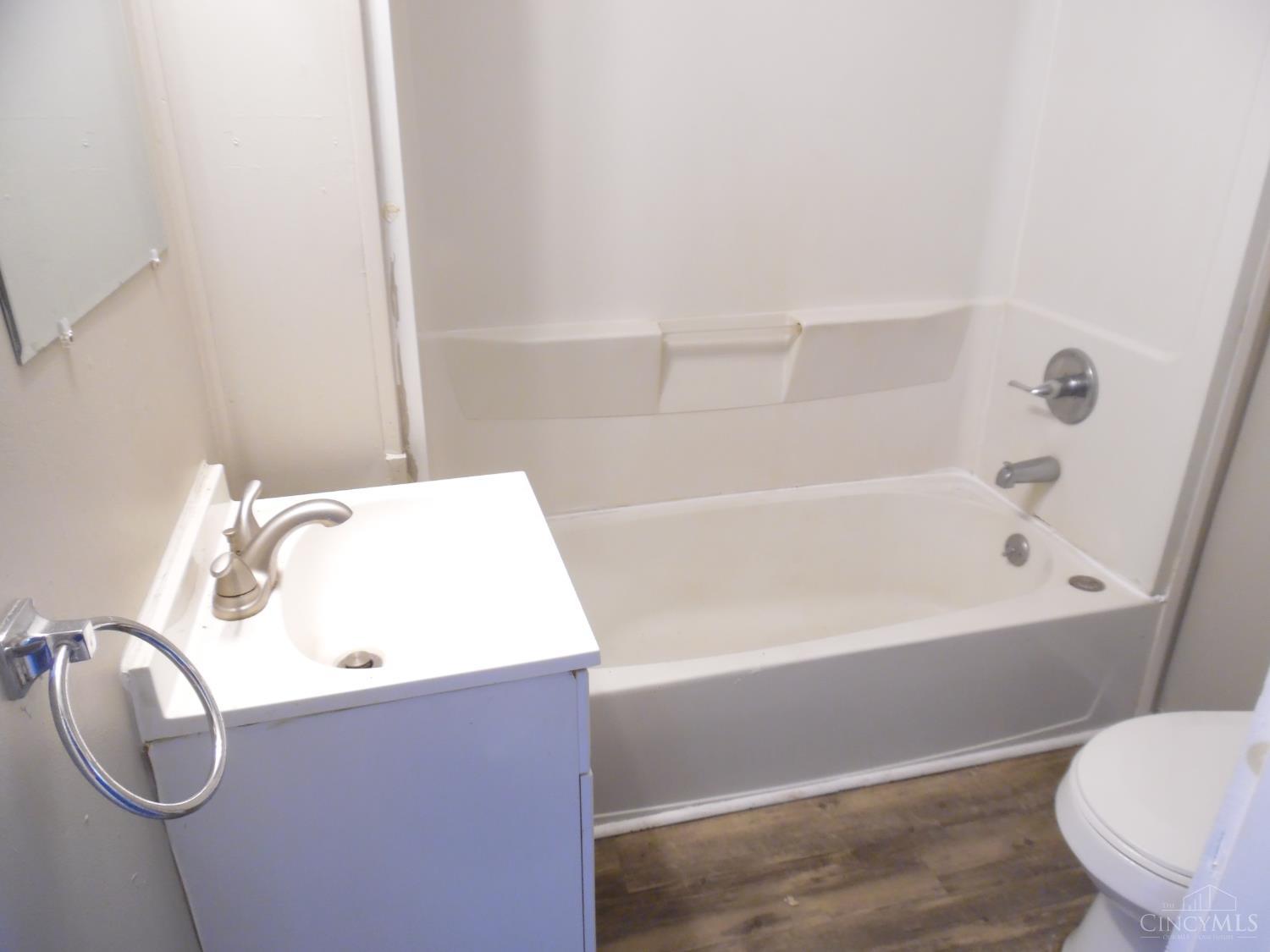 4747 Howard Avenue Property Photo 14