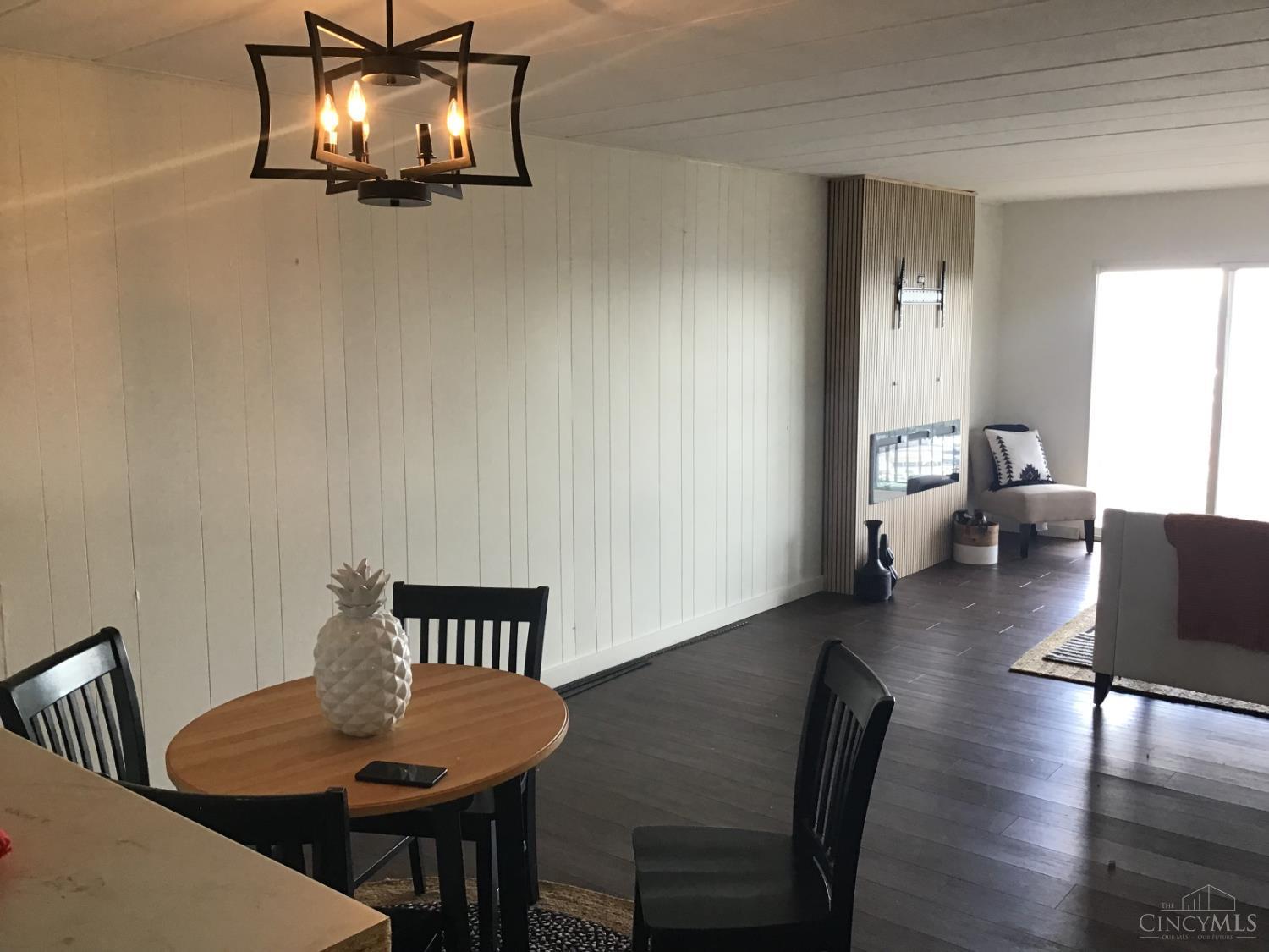 1891189 Property Photo 4