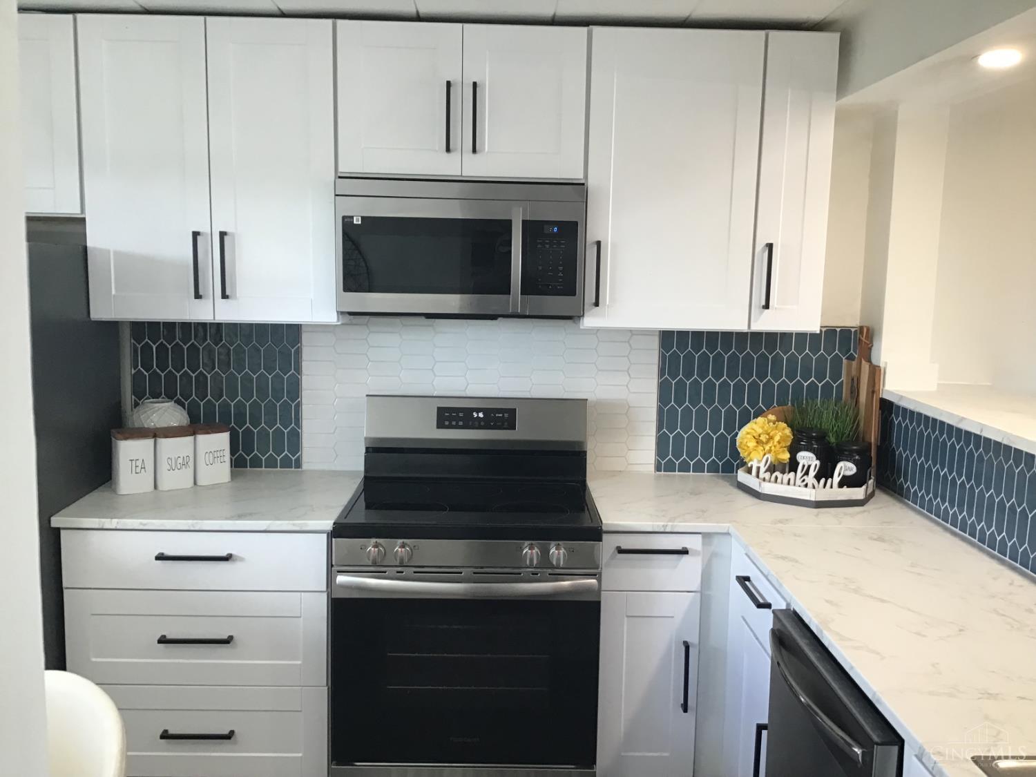 1891189 Property Photo 8