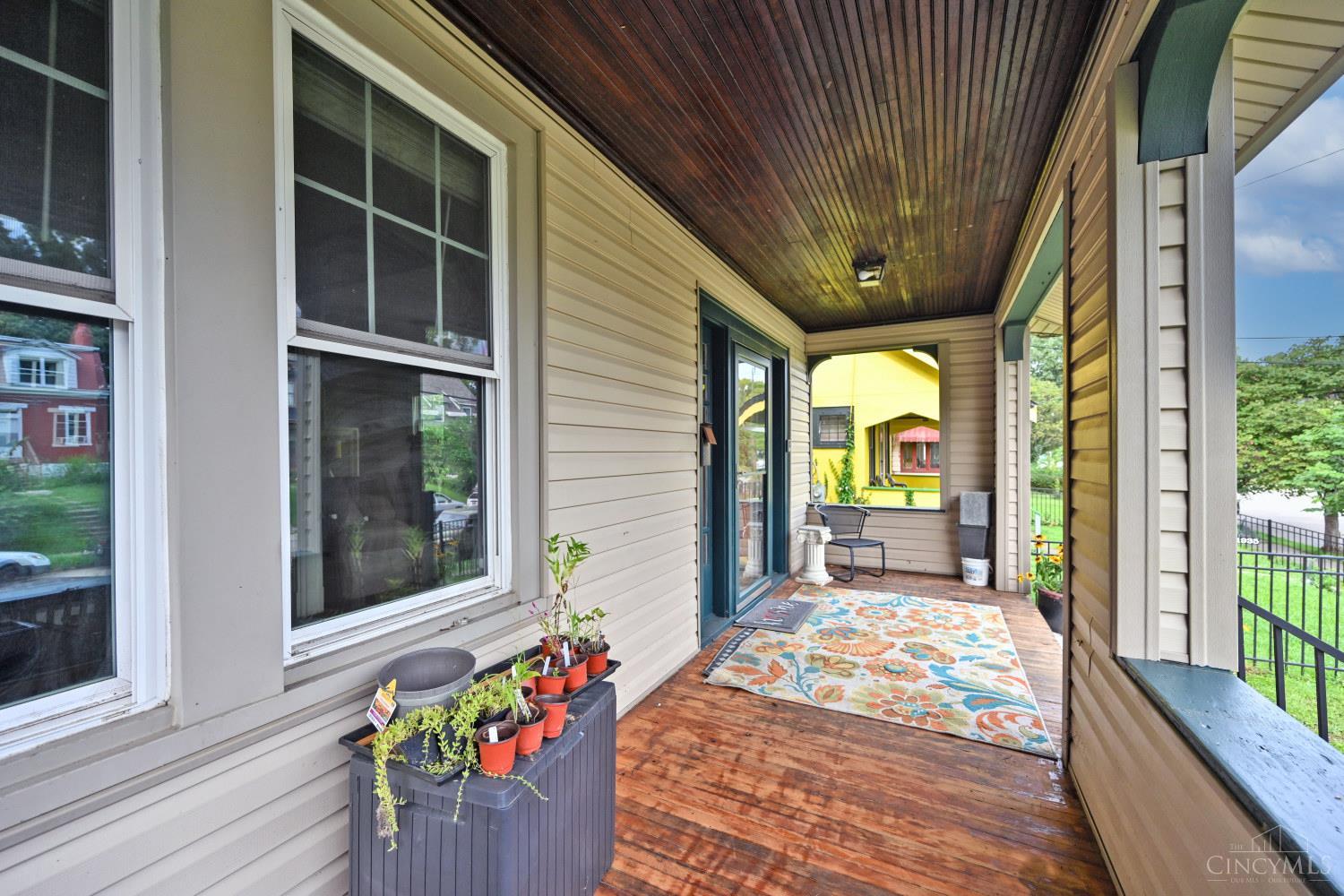 1937 Kinney Avenue Property Photo 6