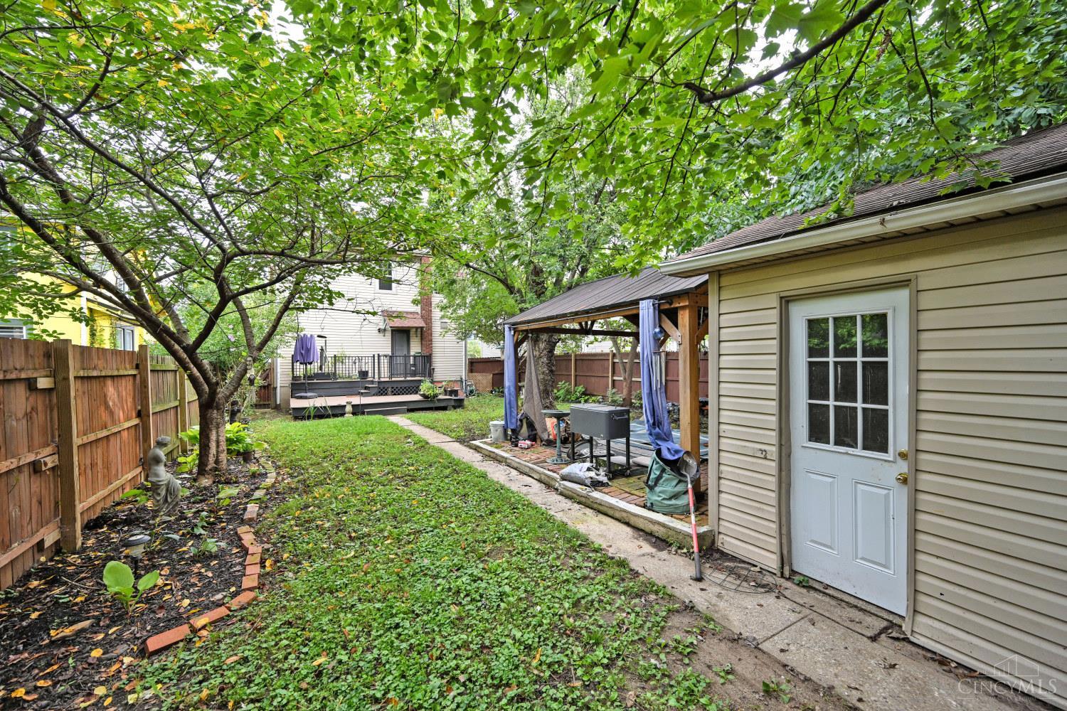 1937 Kinney Avenue Property Photo 41