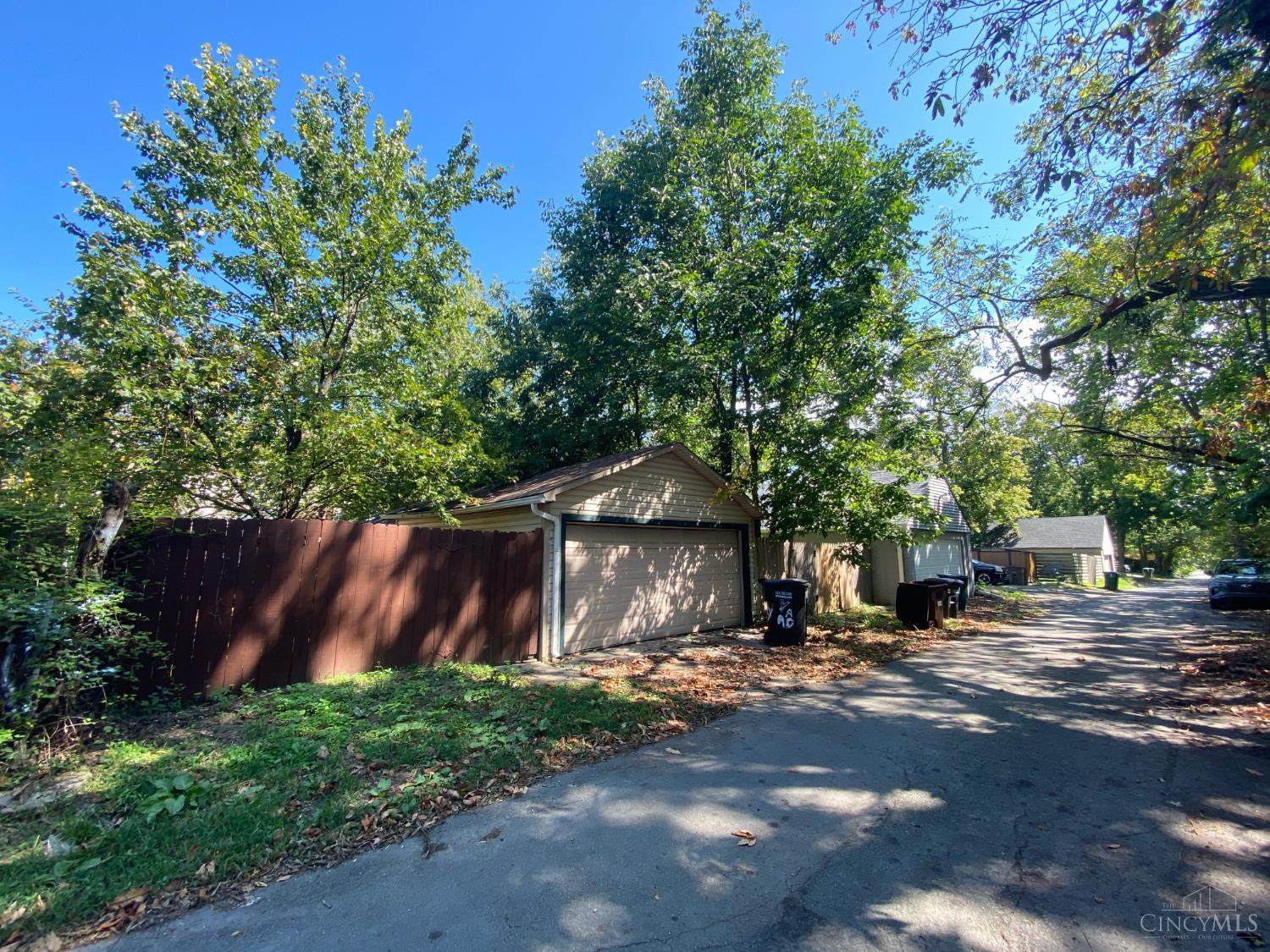 1937 Kinney Avenue Property Photo 42