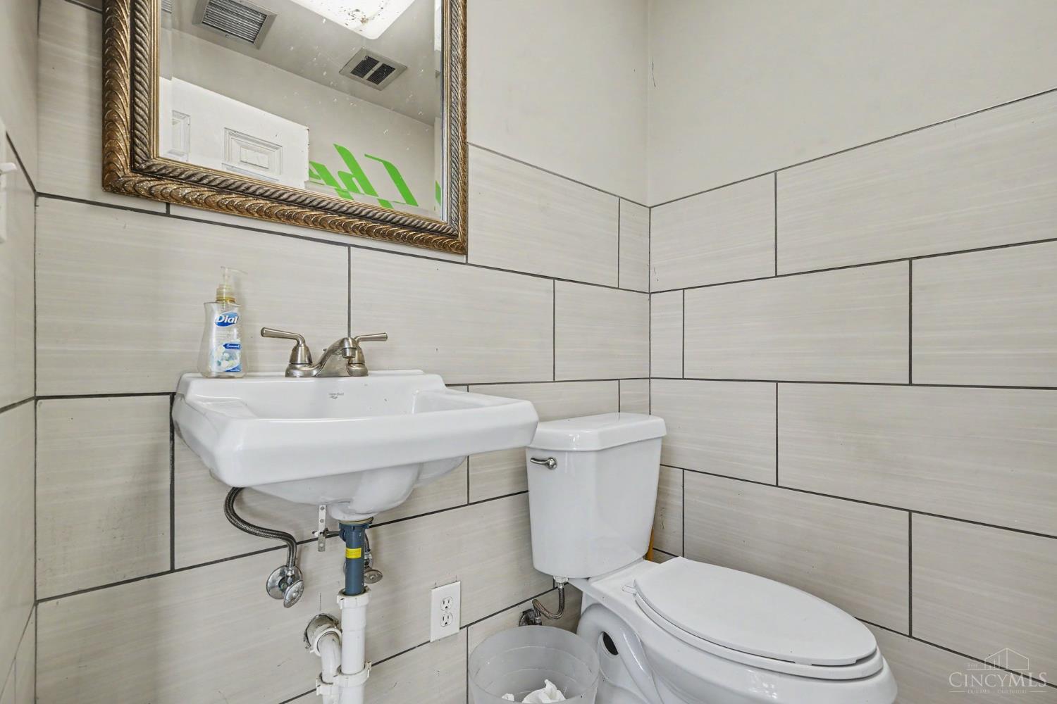 3528 Harrison Avenue Property Photo 14