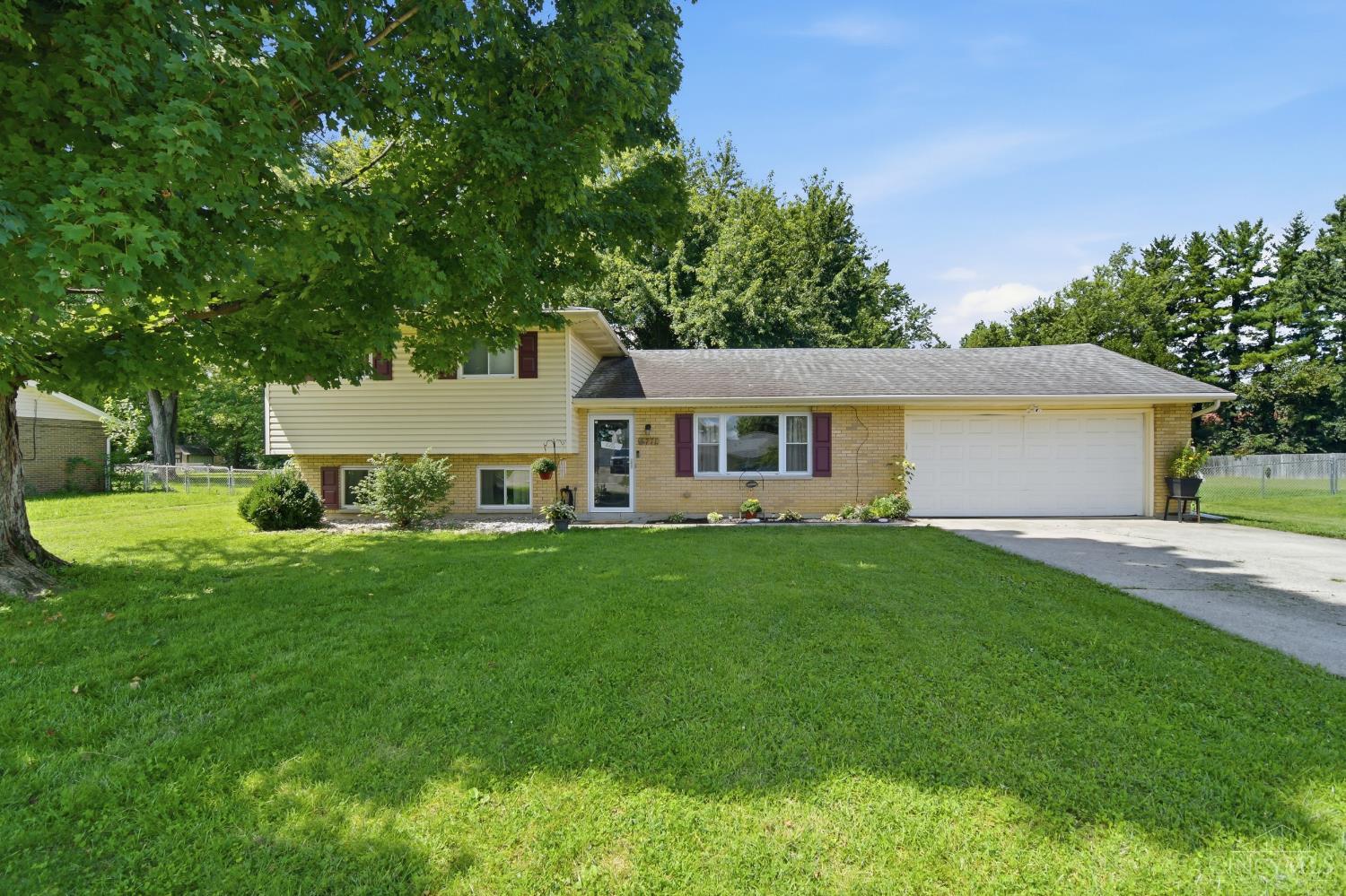 5771 Lake Circle Drive Property Photo 1