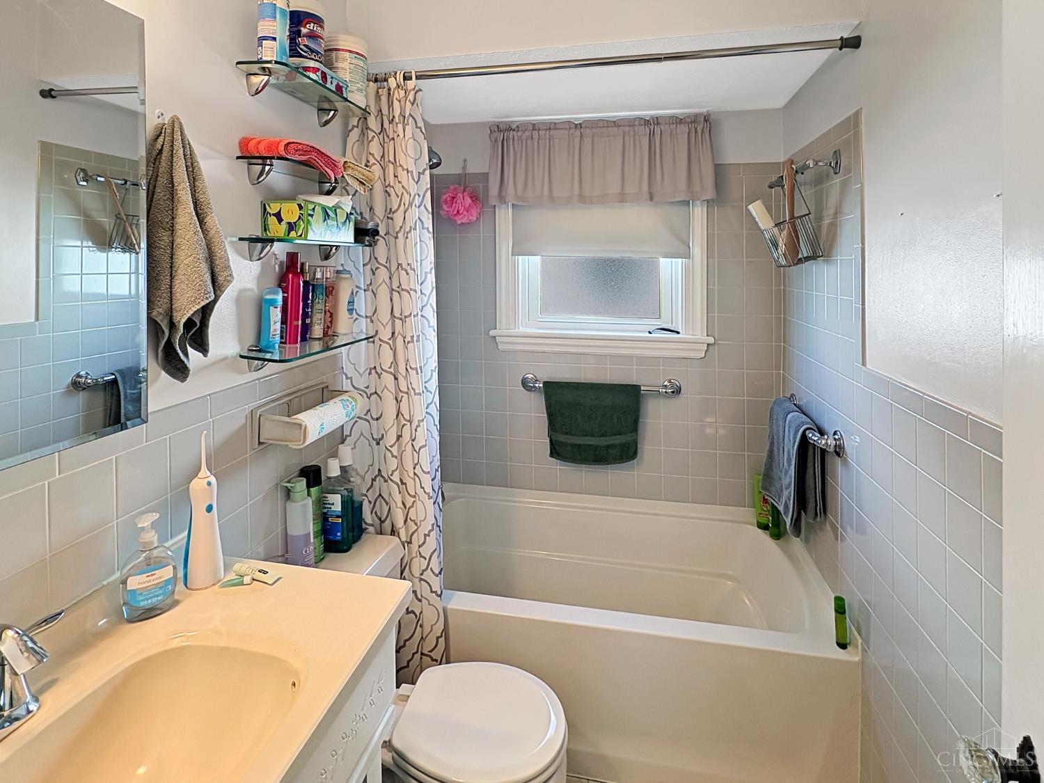 2411 Queen Avenue Property Photo 12