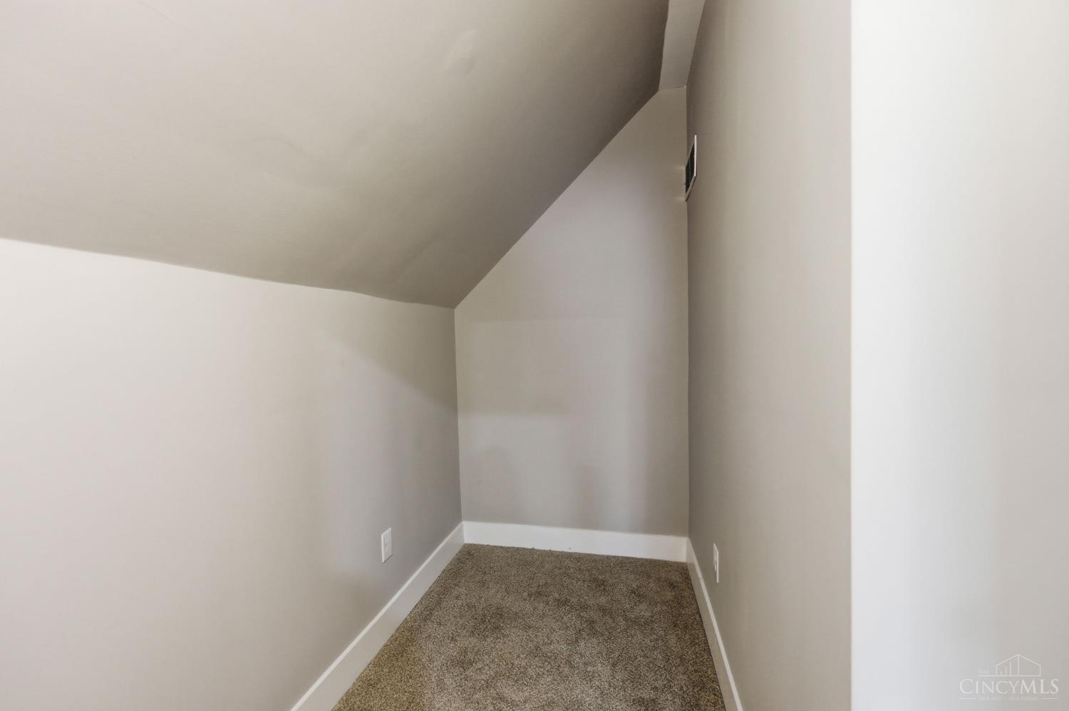 2006 Clarion Avenue Property Photo 31