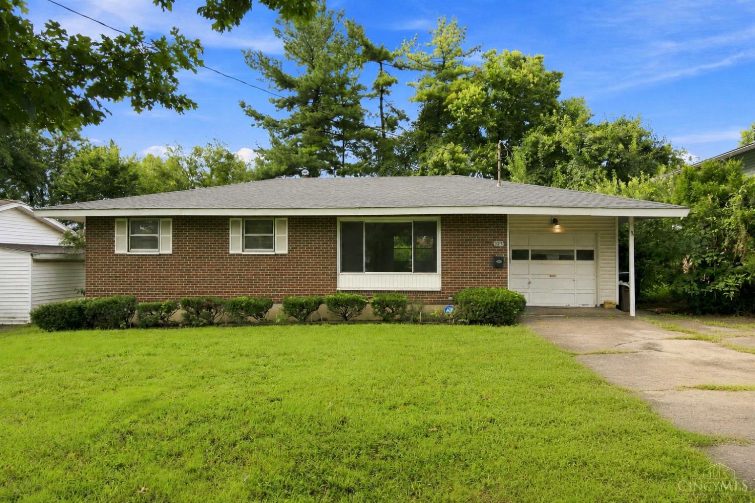 W 727 Kemper Road Property Photo 1