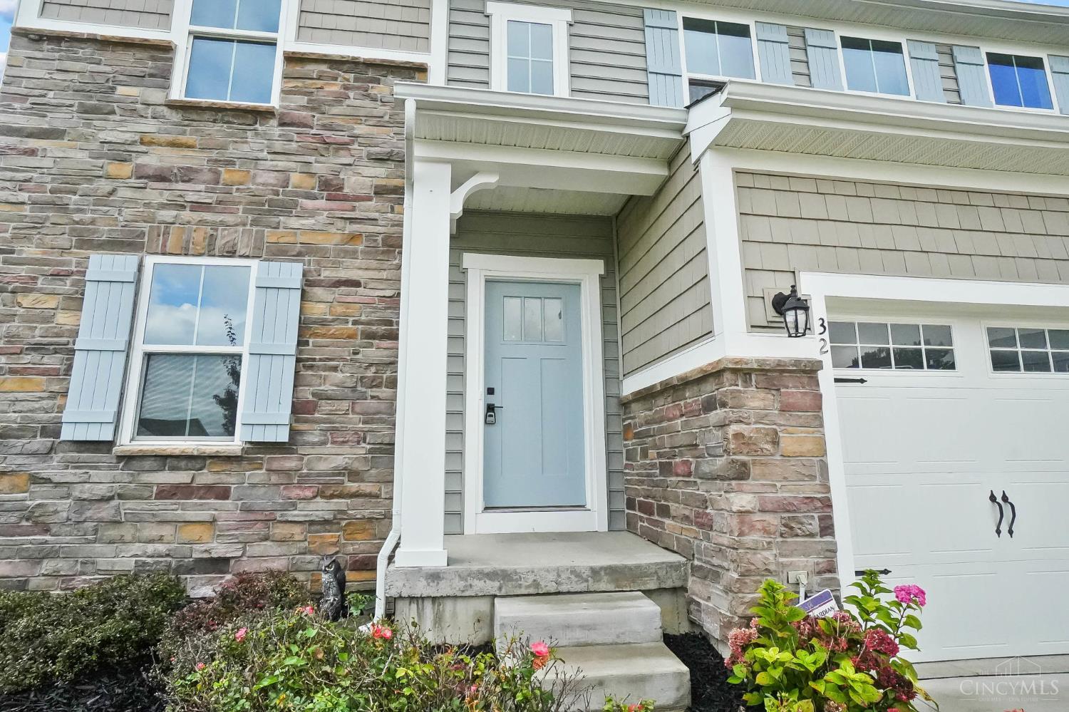 32 Waterford Boulevard Property Photo 5
