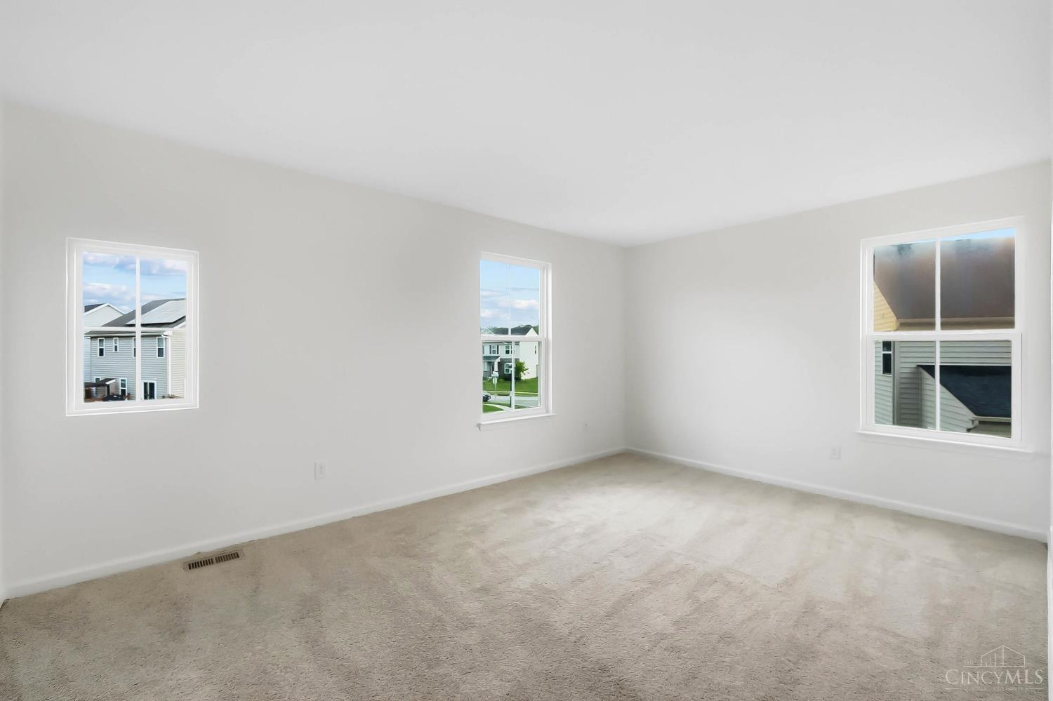 32 Waterford Boulevard Property Photo 34