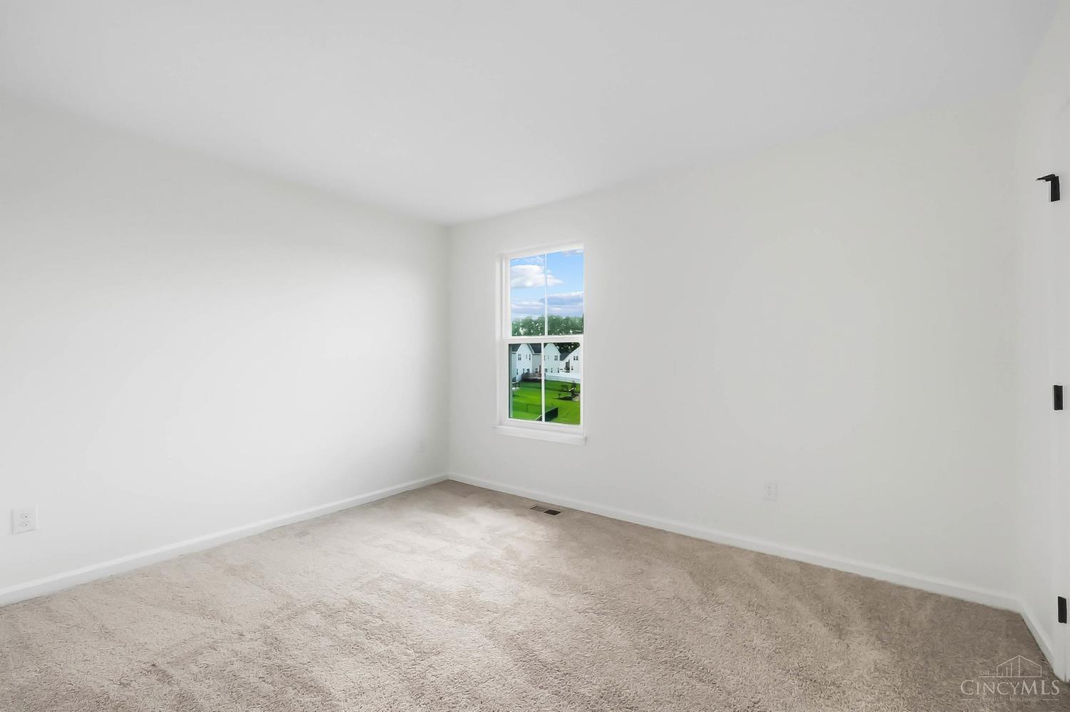 32 Waterford Boulevard Property Photo 38