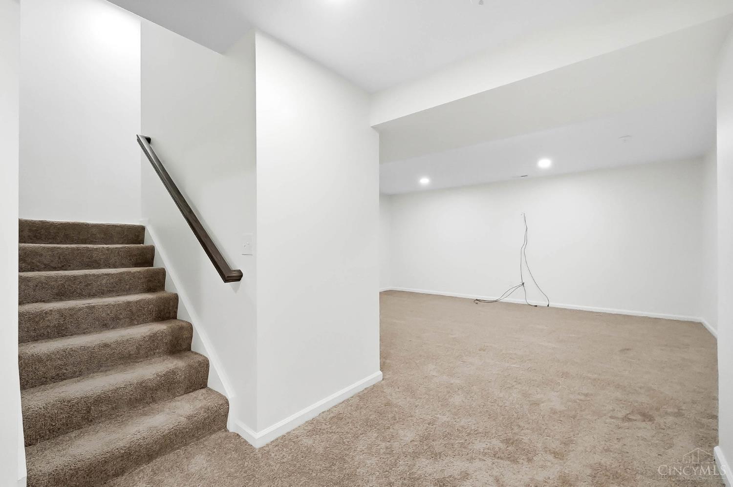 32 Waterford Boulevard Property Photo 40