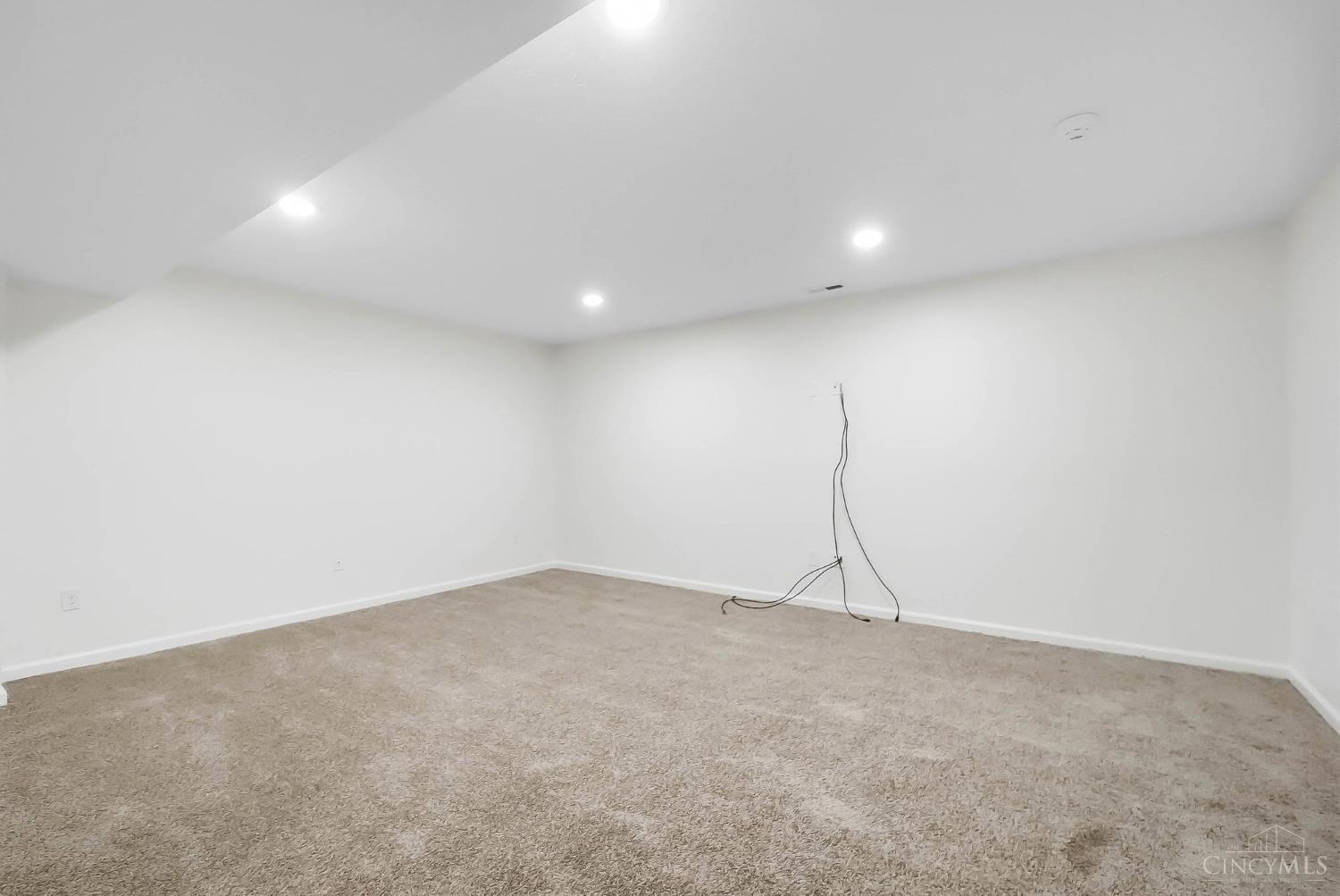 32 Waterford Boulevard Property Photo 41
