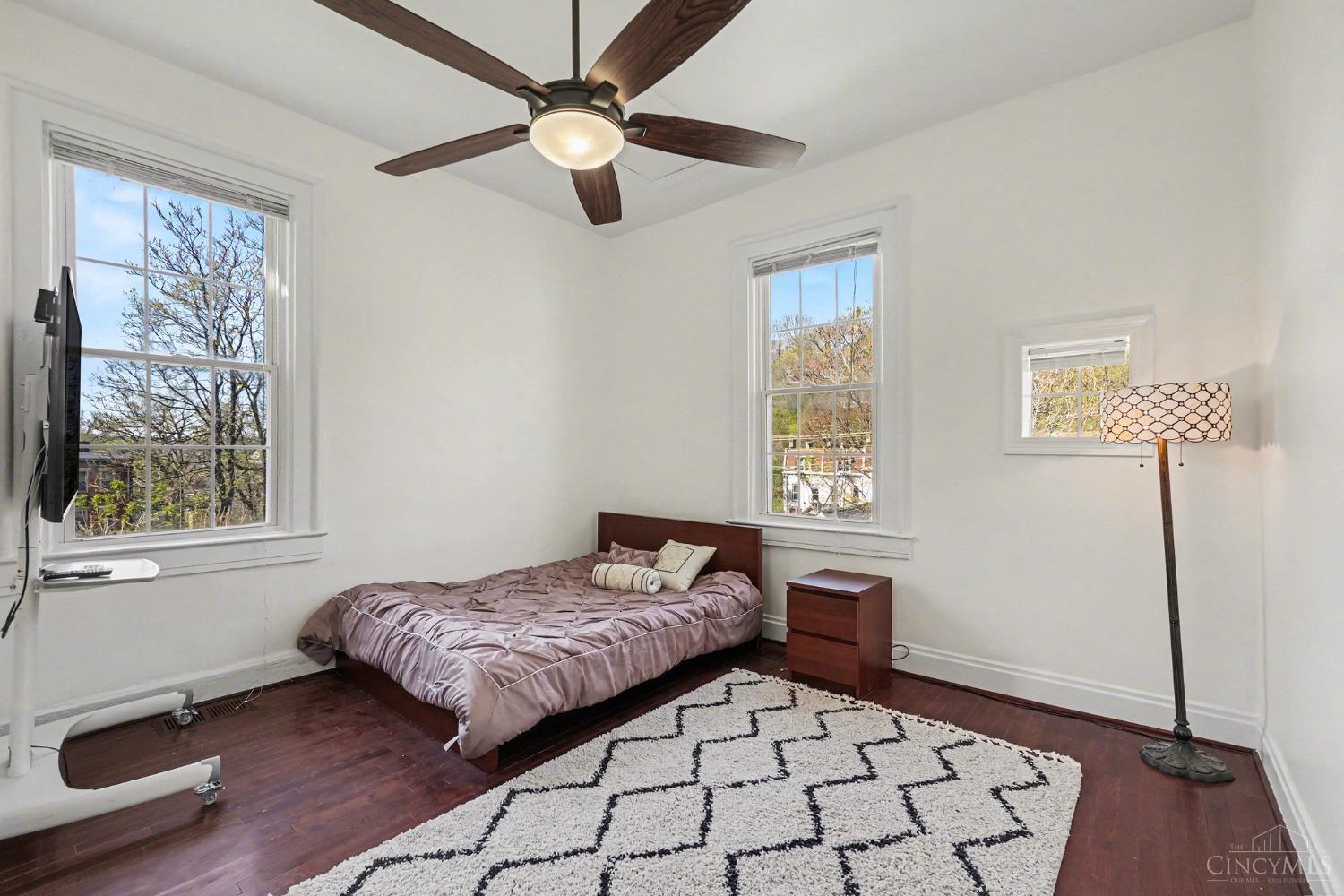 2279 Loth Street Property Photo 17