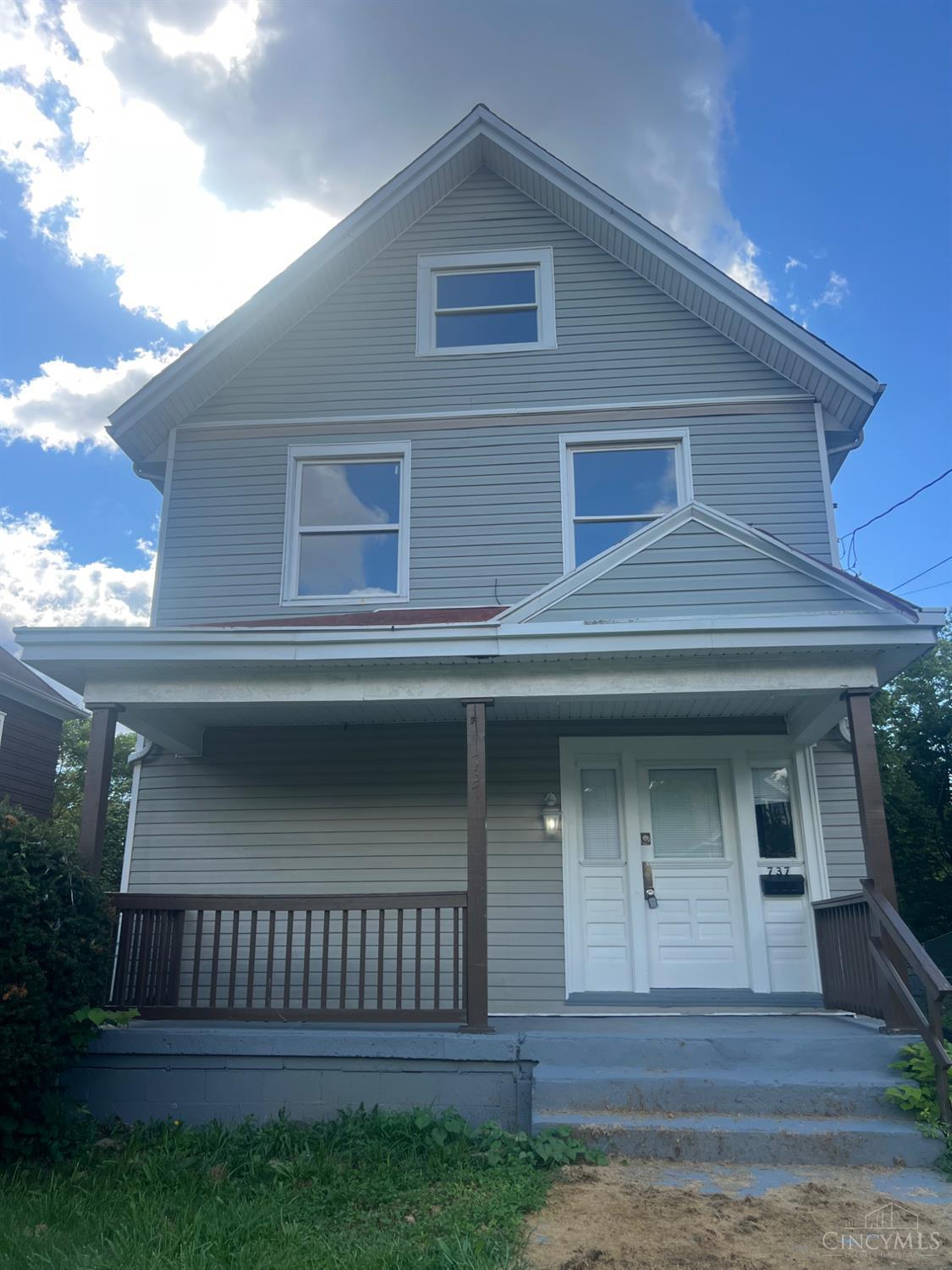 737 Wells Street Property Photo 1