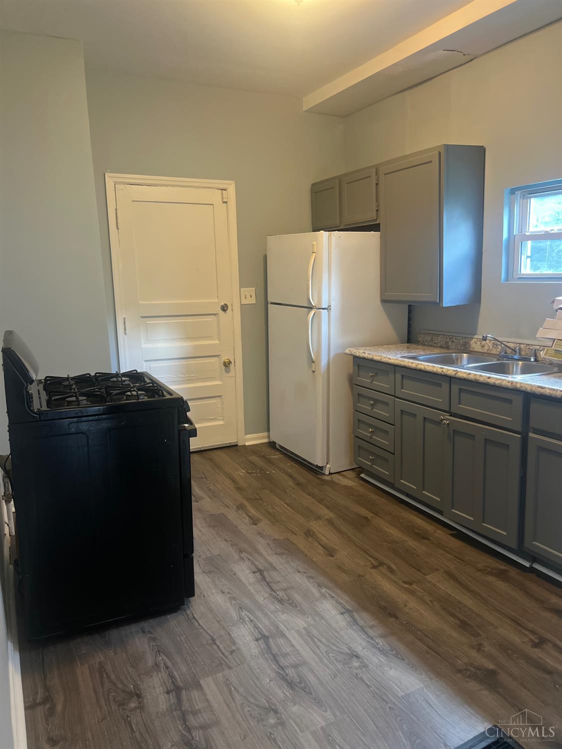 737 Wells Street Property Photo 3