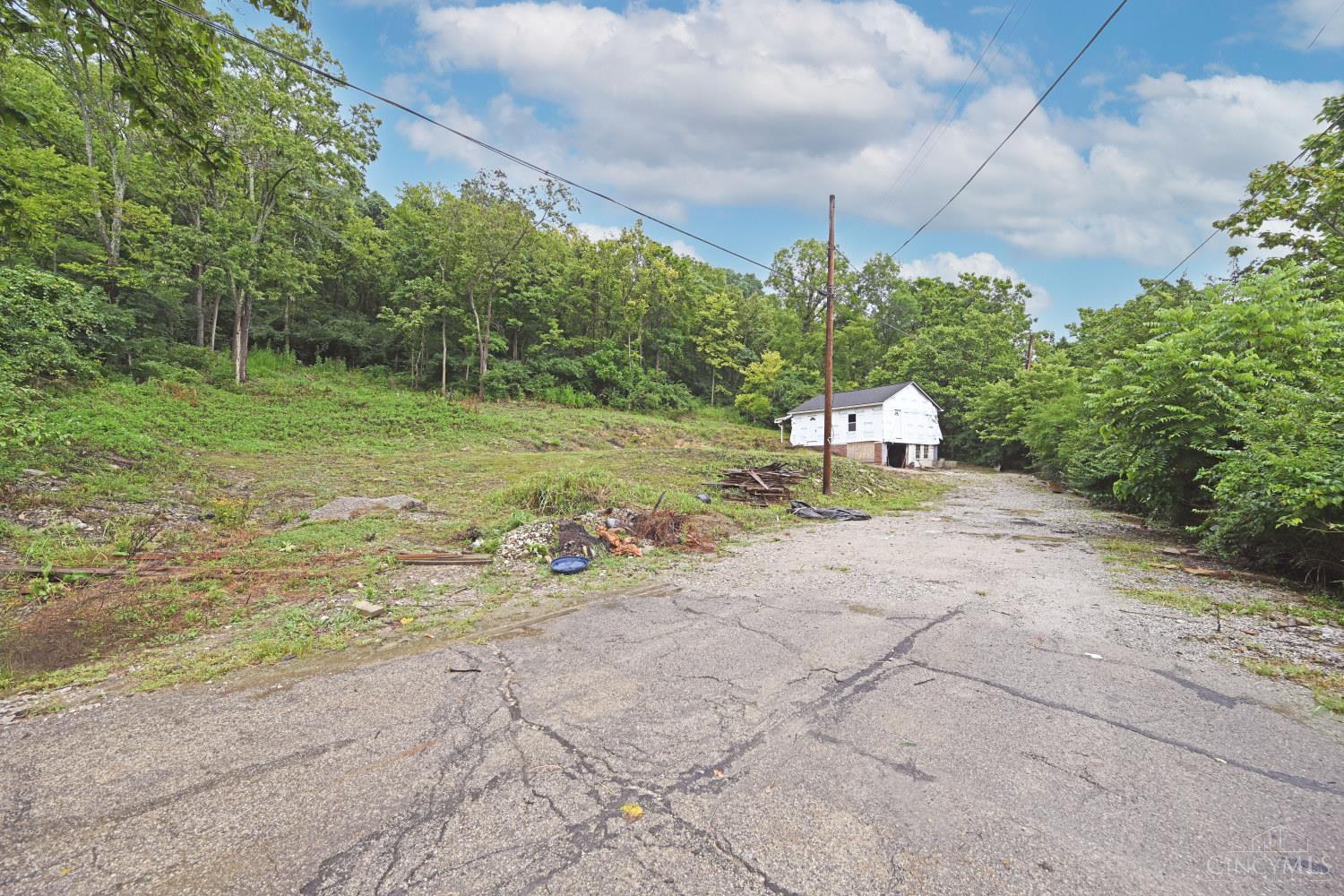 6984 Old Kellogg Road Property Photo 1