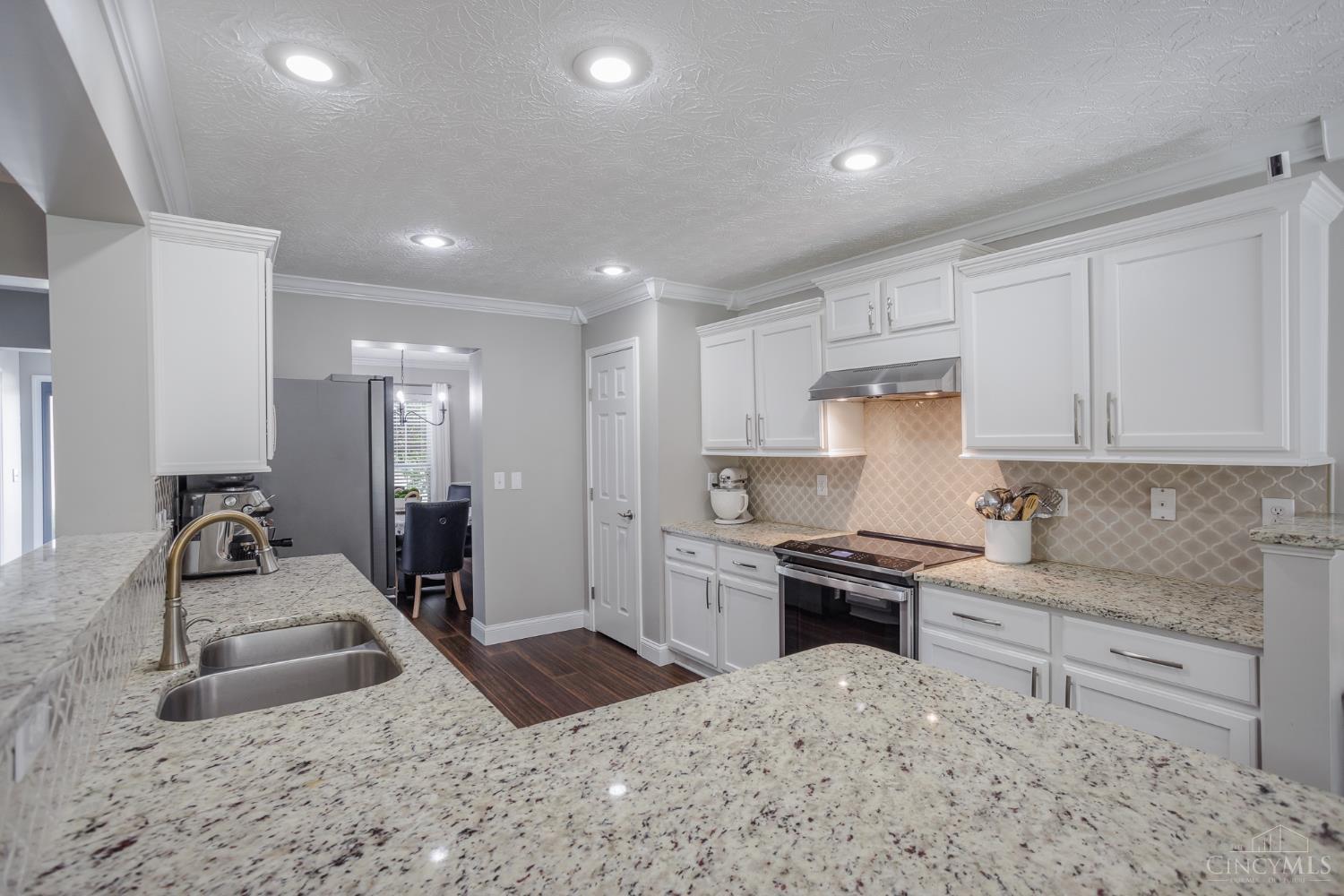 1113 Sparrowwood Boulevard Property Photo 15