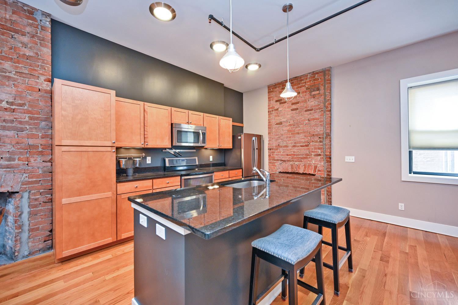 1432 Race Street Property Photo 11