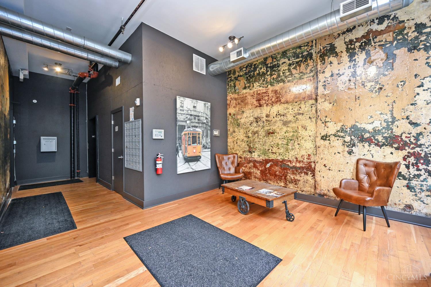 1432 Race Street Property Photo 18