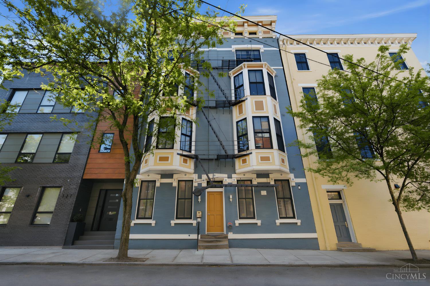 W 131 Fifteenth Street Property Photo 1