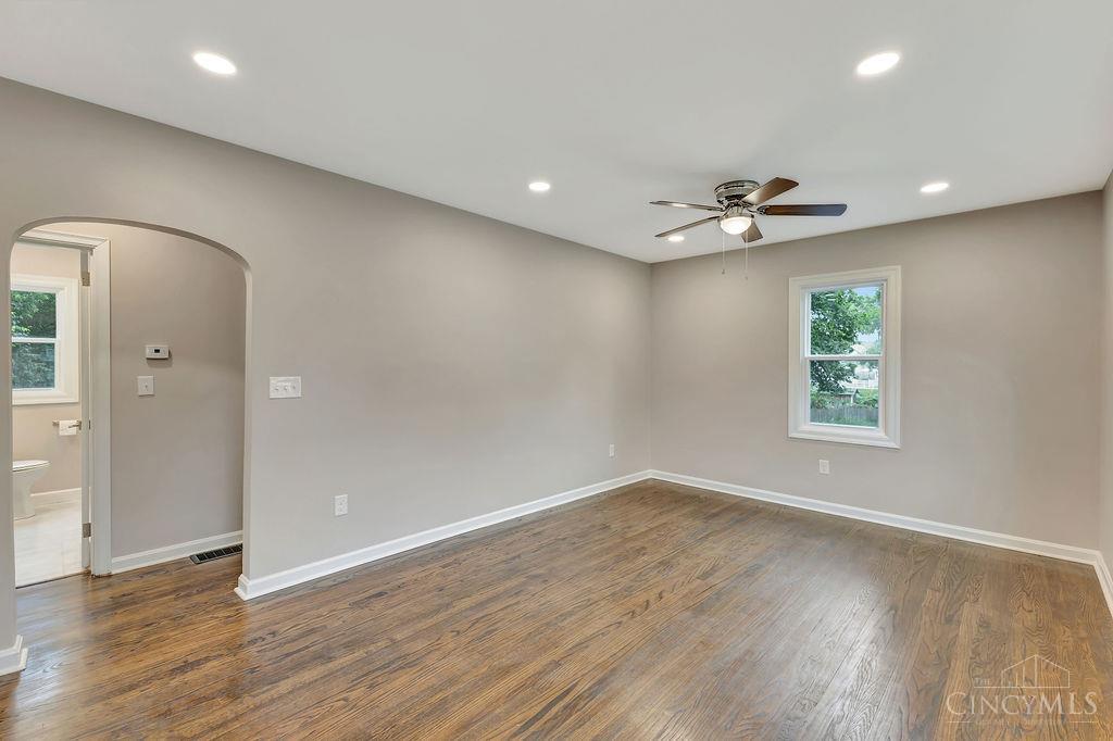 253 Ohio Avenue Property Photo 7