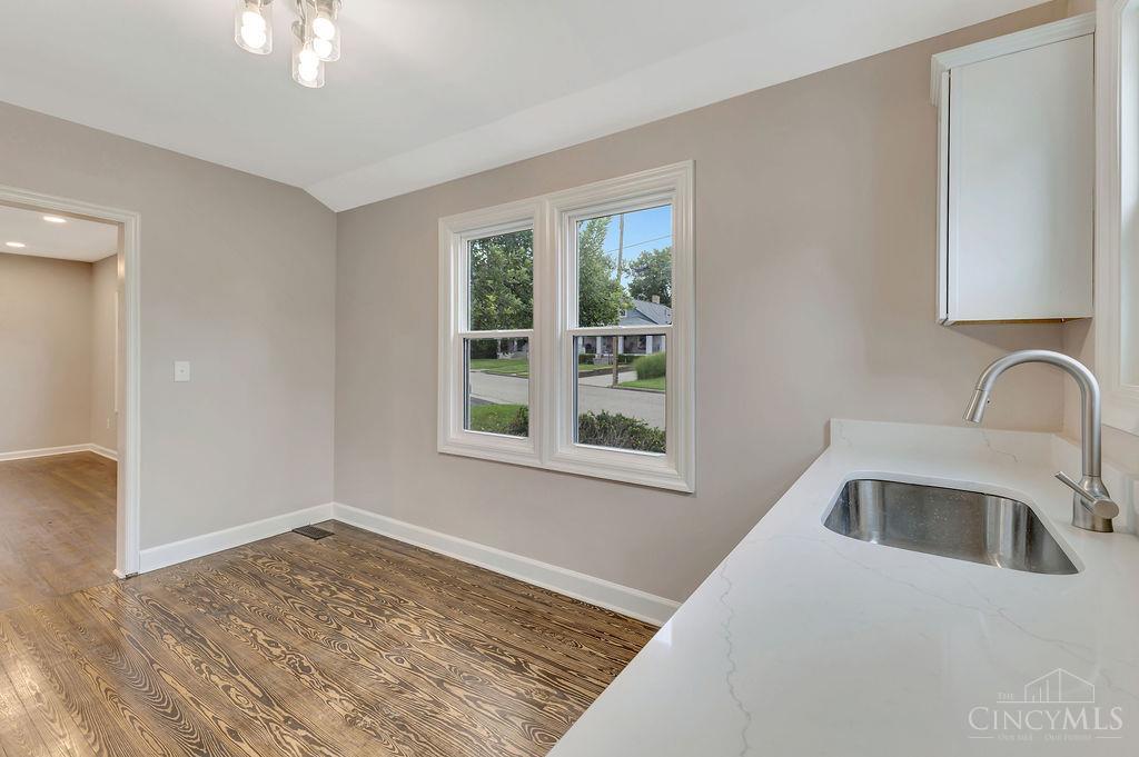 253 Ohio Avenue Property Photo 12