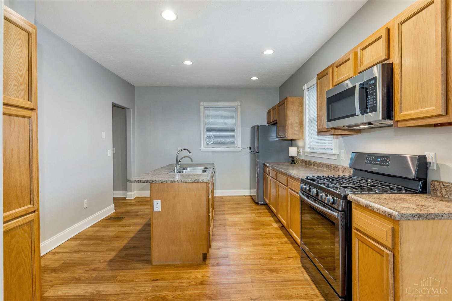 400 Three Rivers Parkway Property Photo 8