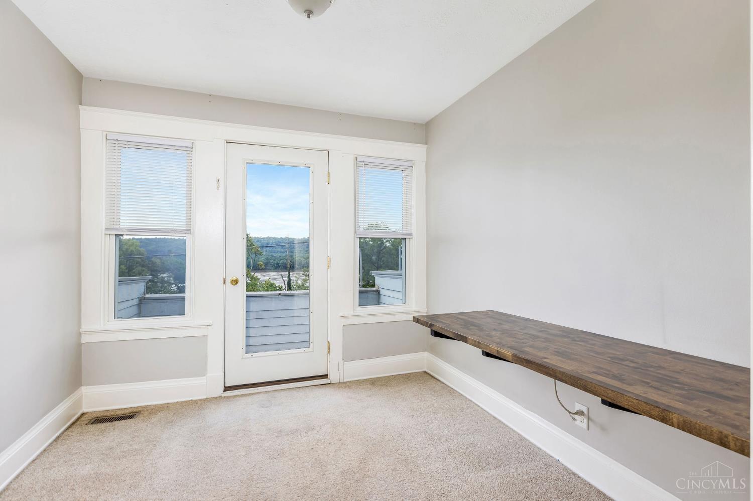 400 Three Rivers Parkway Property Photo 17