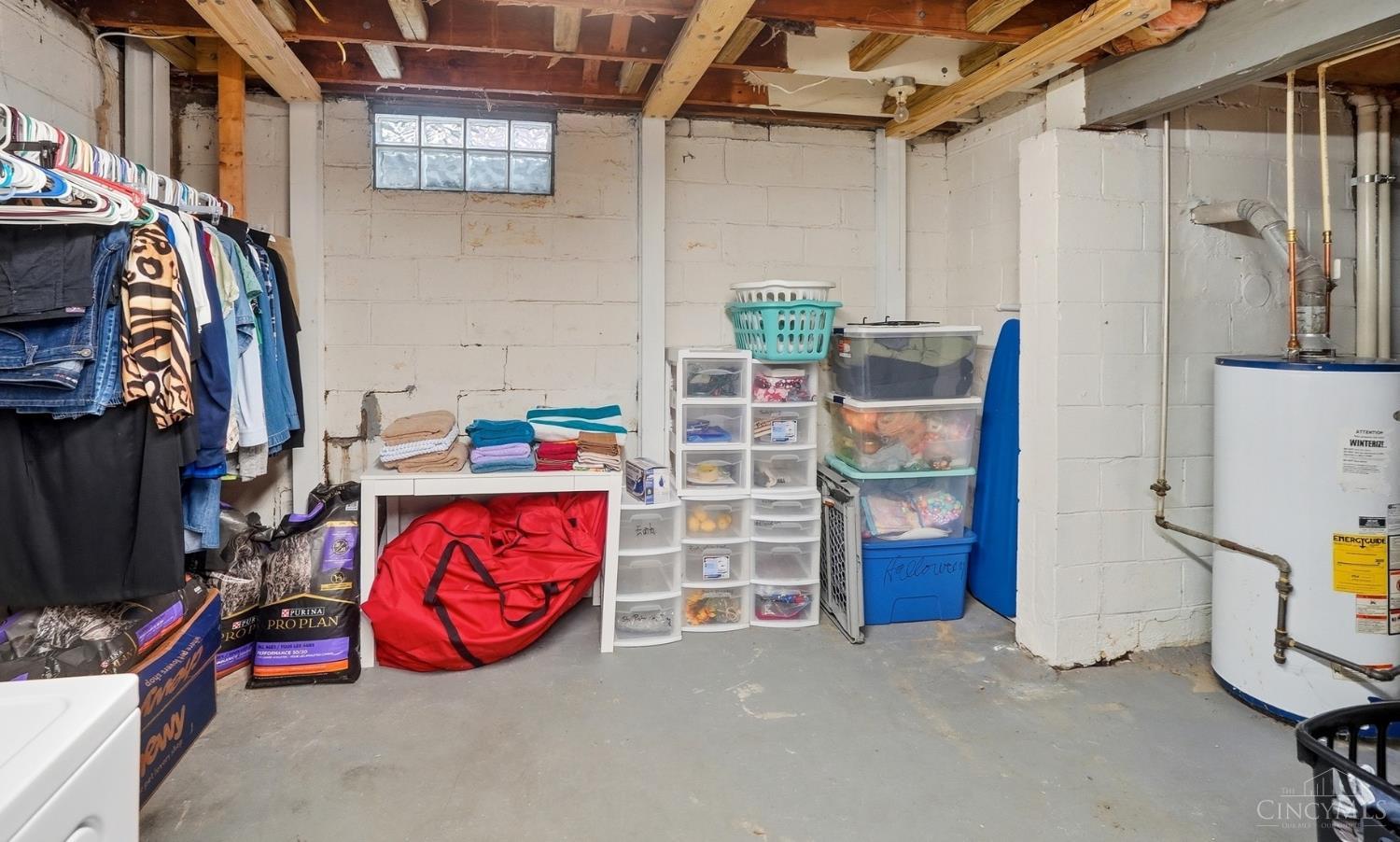 5577 Raceview Avenue Property Photo 29