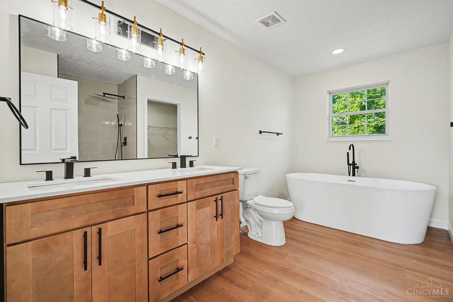 709 Ginger Ridge Drive Property Photo 1