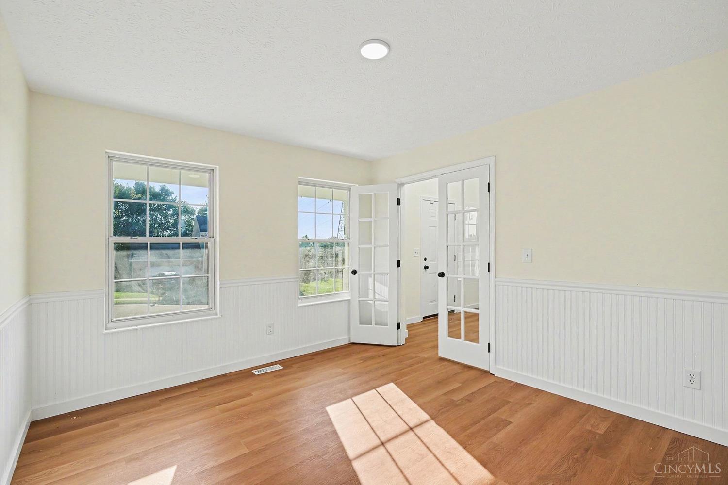 709 Ginger Ridge Drive Property Photo 5