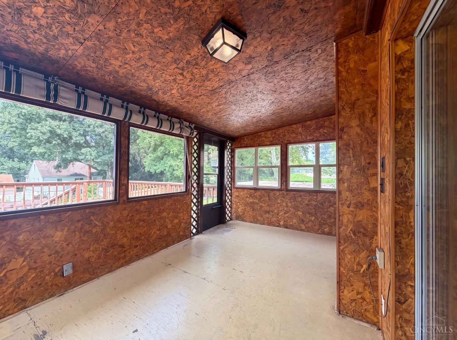 6971 Warder Drive Property Photo 14