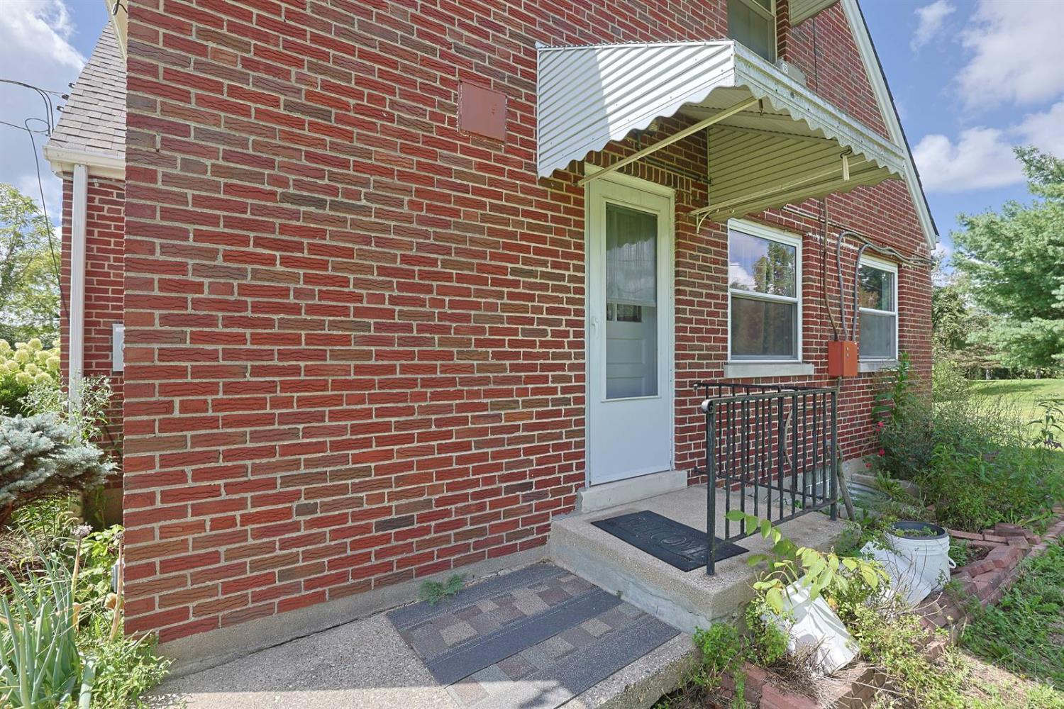 2312 Compton Road Property Photo 3