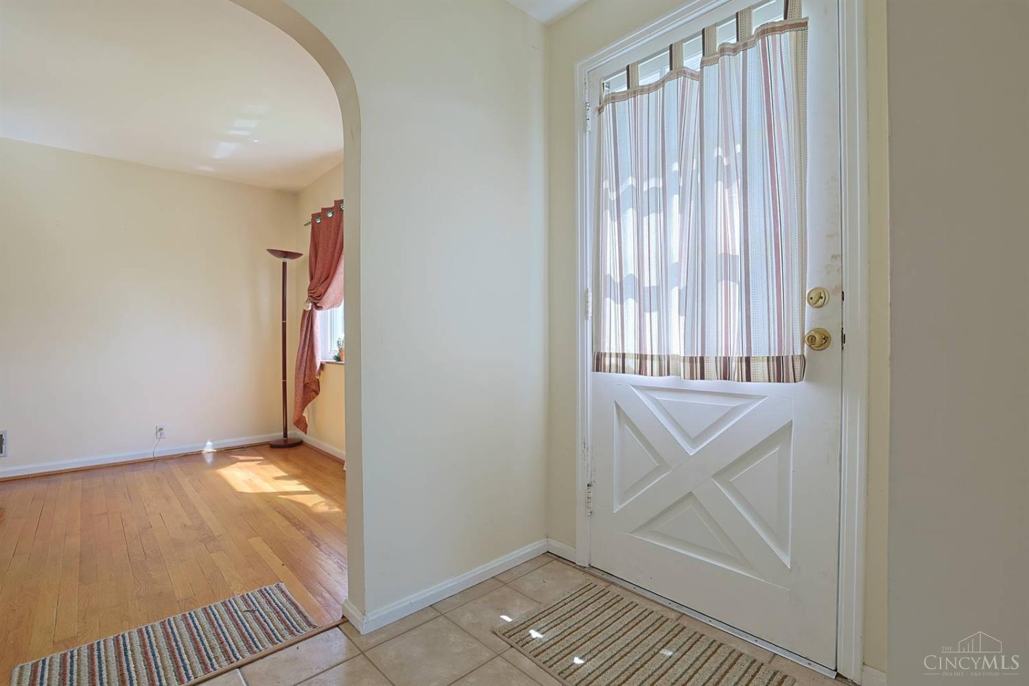 2312 Compton Road Property Photo 4