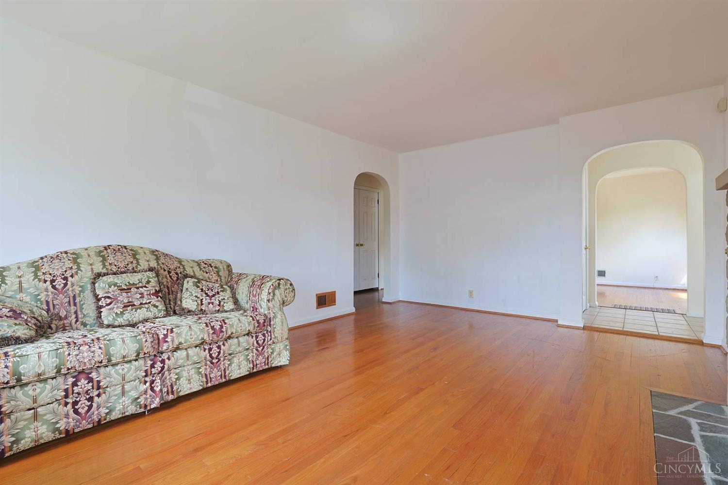 2312 Compton Road Property Photo 8