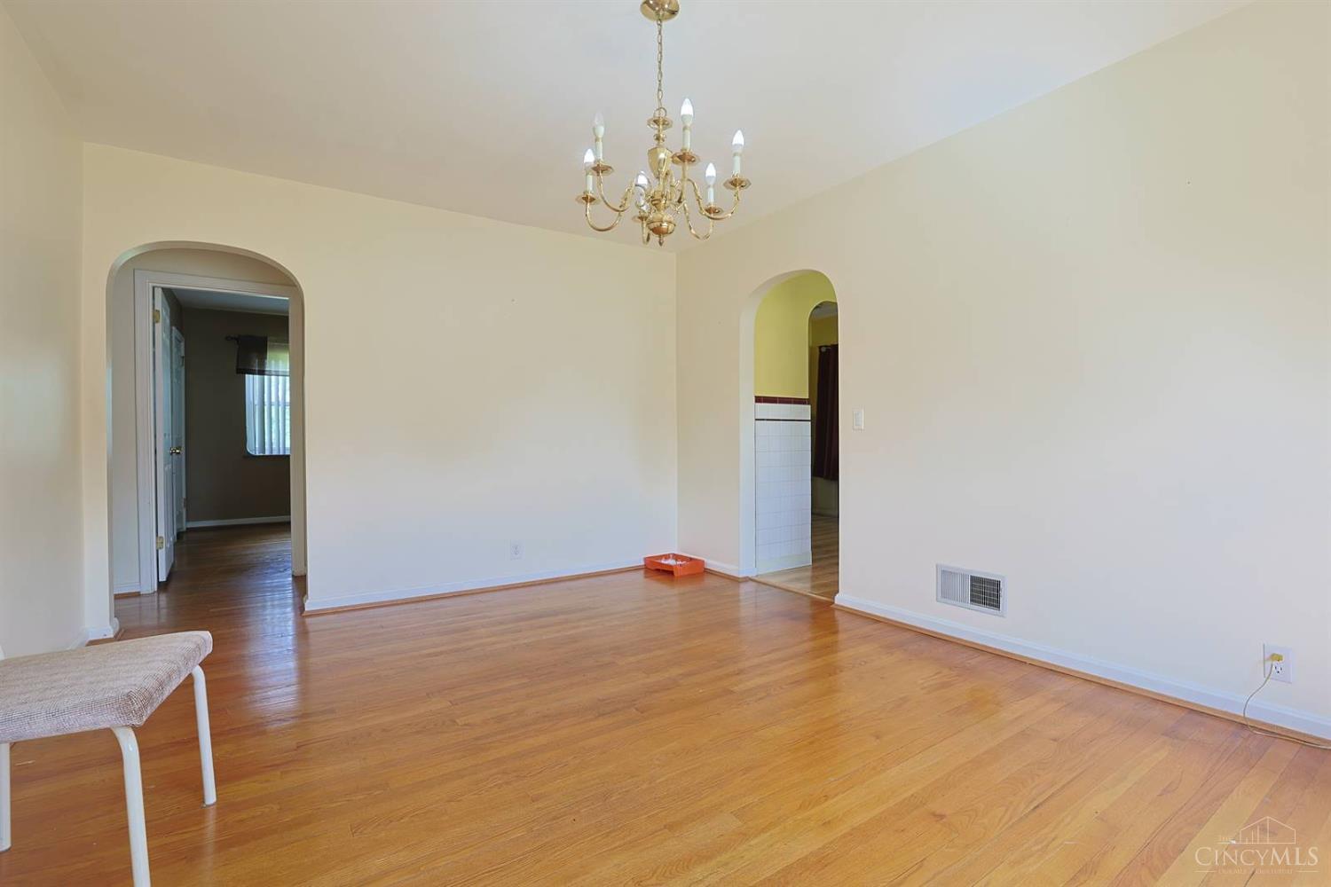 2312 Compton Road Property Photo 10