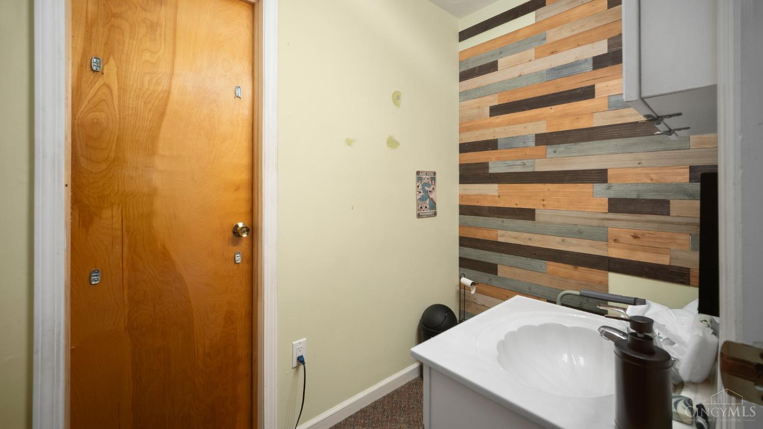 8637 St Rt 41 Property Photo 14