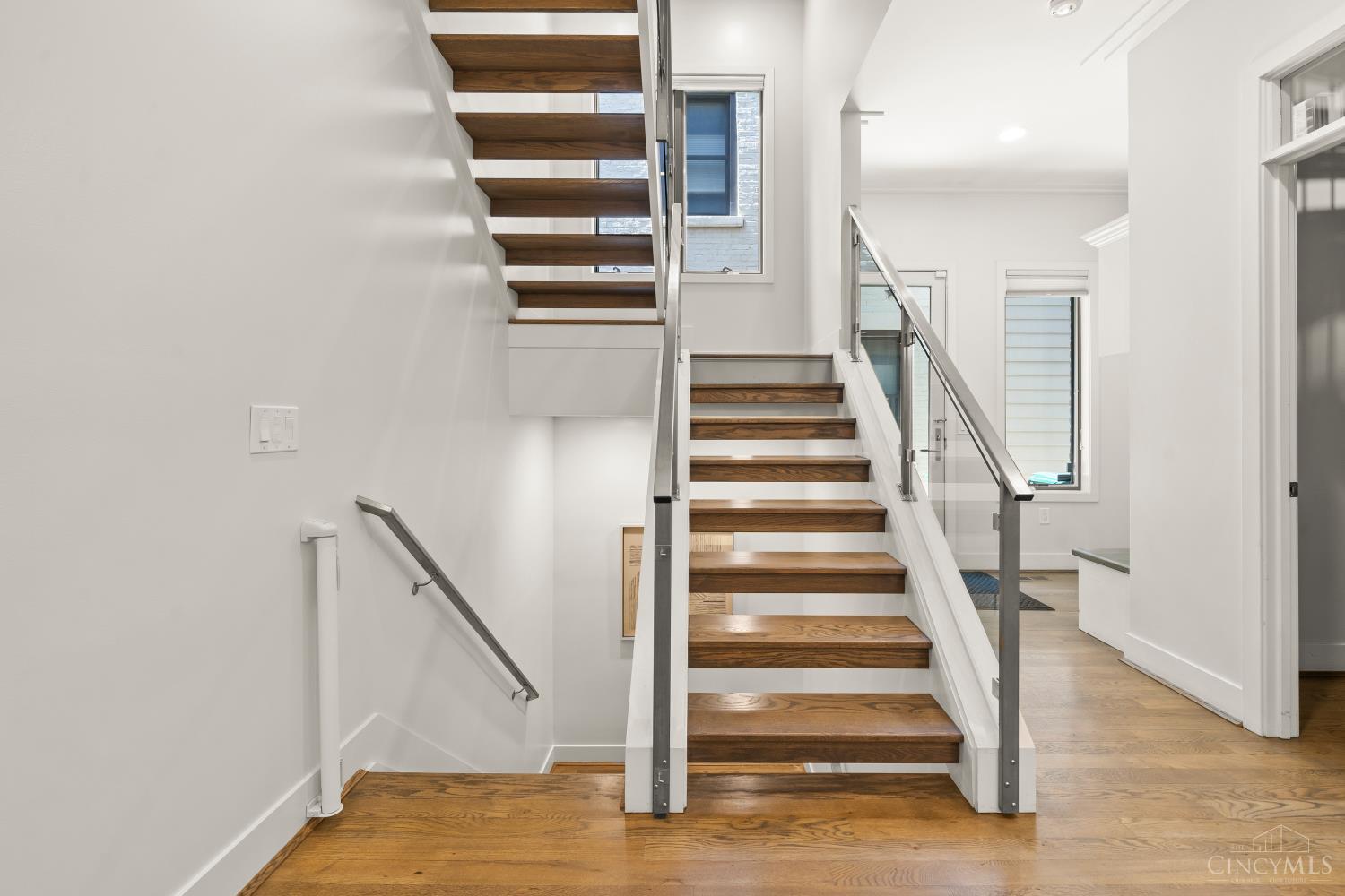 1325 Republic Property Photo 10