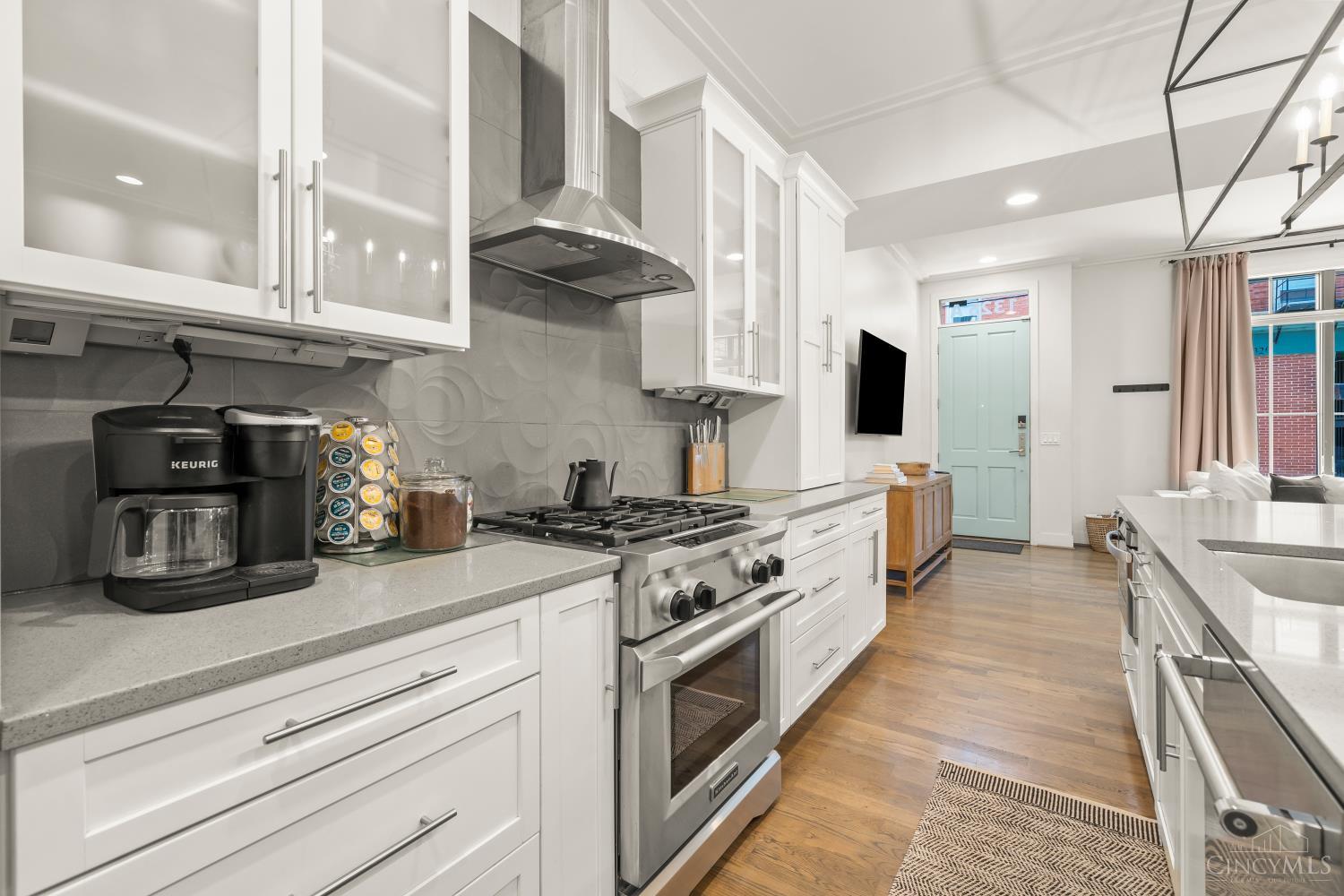 1325 Republic Property Photo 14