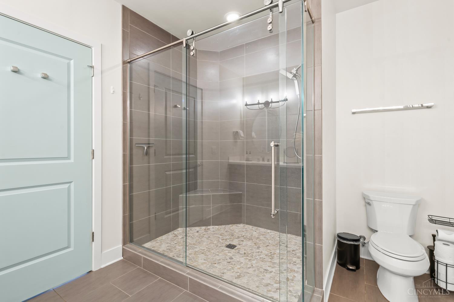 1325 Republic Property Photo 32